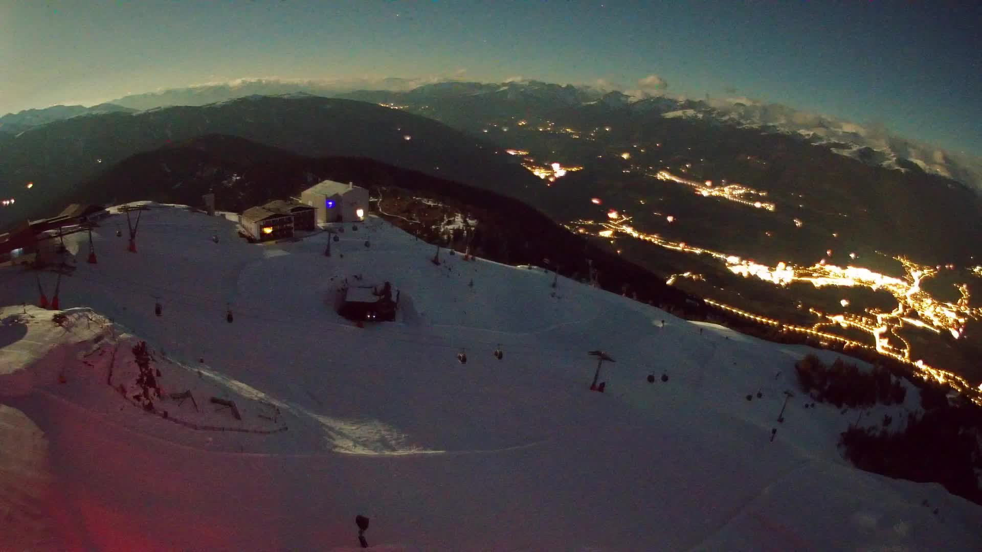 Station de ski Kronplatz sommet | vue sur Brunico