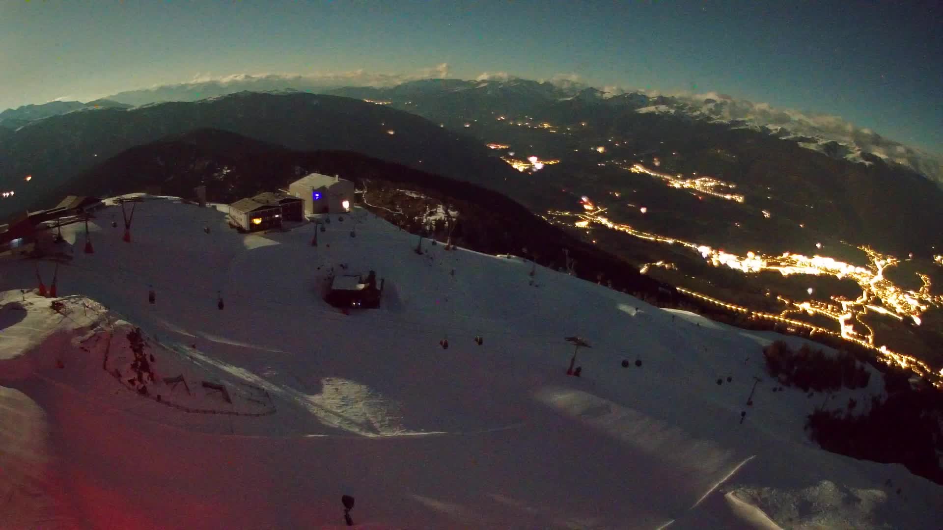 Skigebiet Kronplatz Gipfel | Blick auf Bruneck