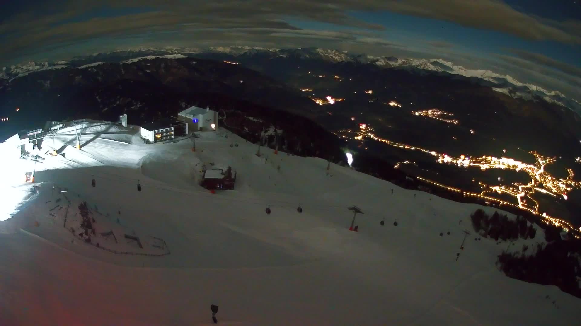 Skigebiet Kronplatz Gipfel | Blick auf Bruneck