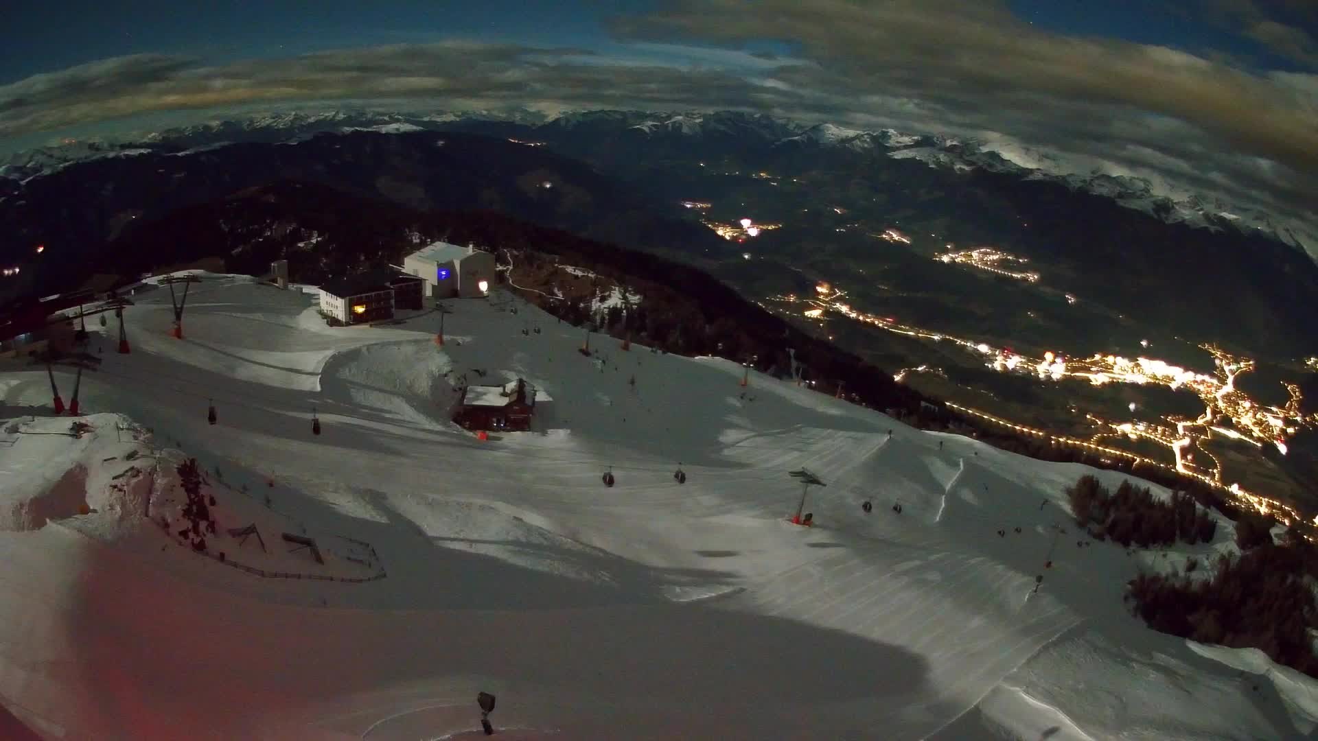 Kronplatz peak Ski resort | view to Bruneck