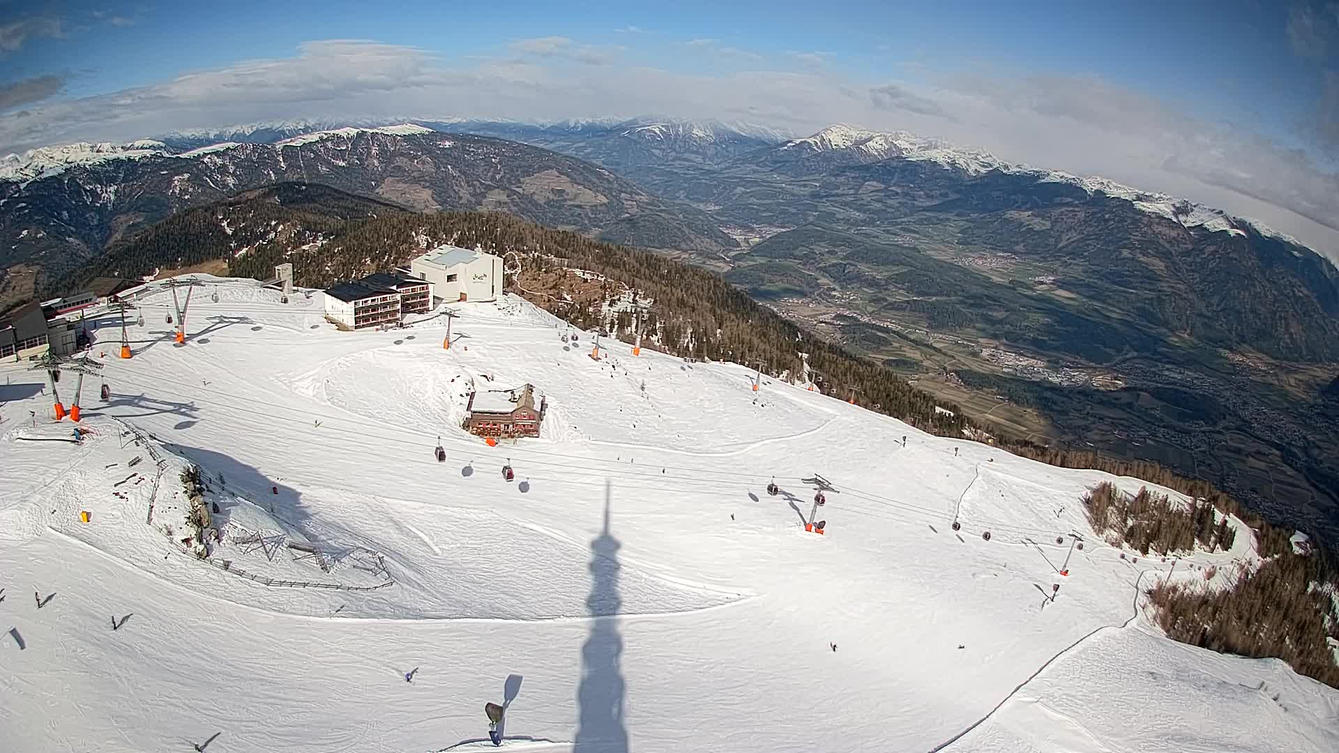 Station de ski Kronplatz sommet | vue sur Brunico