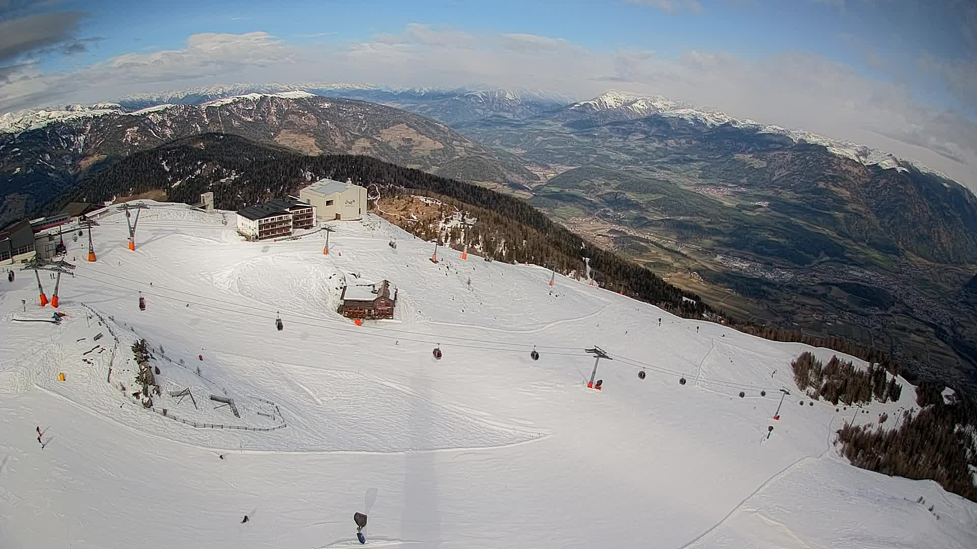 Skigebiet Kronplatz Gipfel | Blick auf Bruneck