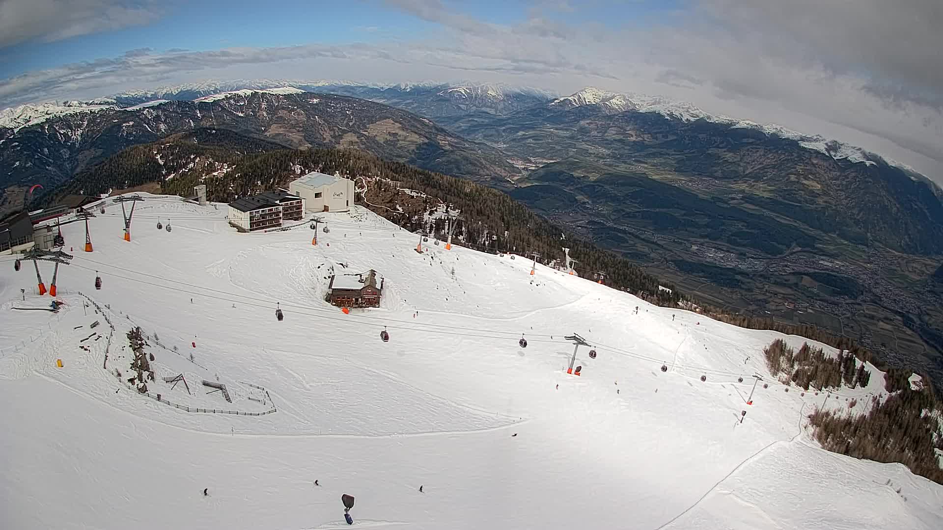 Station de ski Kronplatz sommet | vue sur Brunico