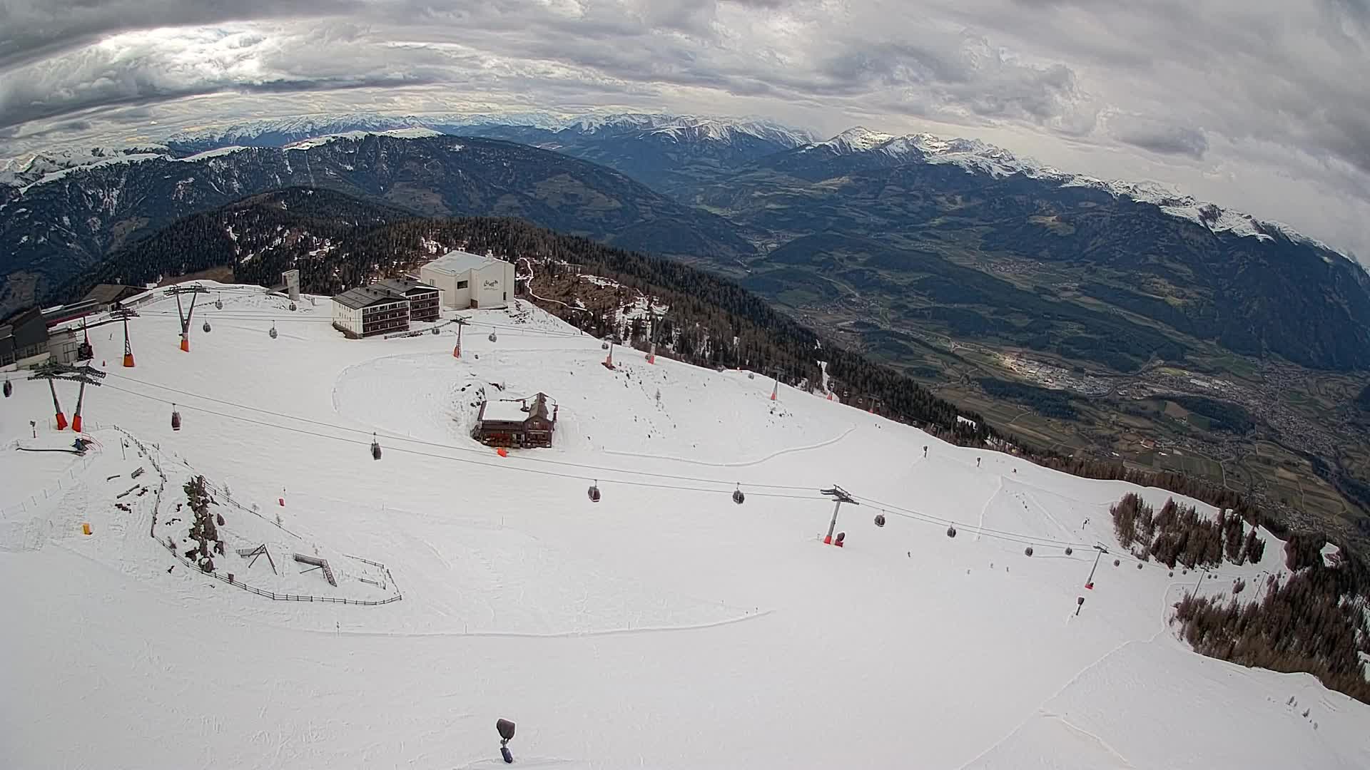 Smučišče Kronplatz – vrh | pogled na Bruneck