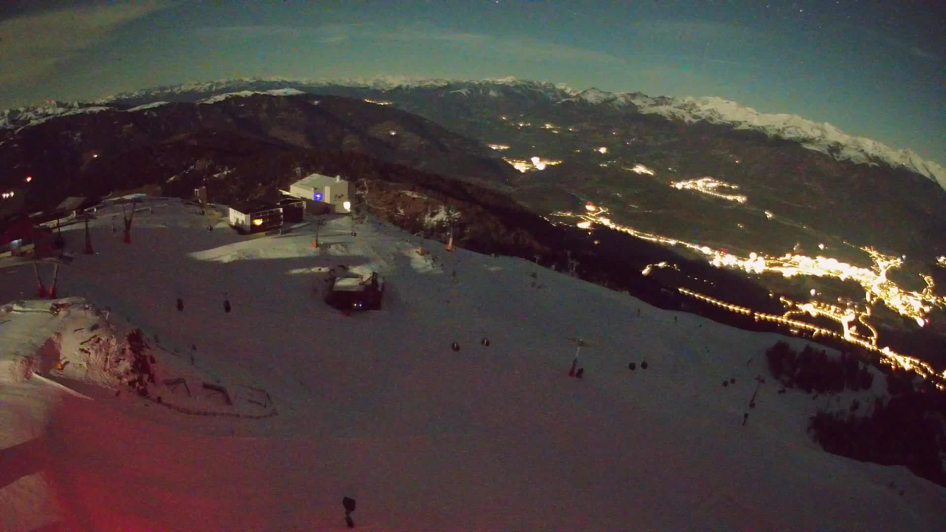 Skigebiet Kronplatz Gipfel | Blick auf Bruneck