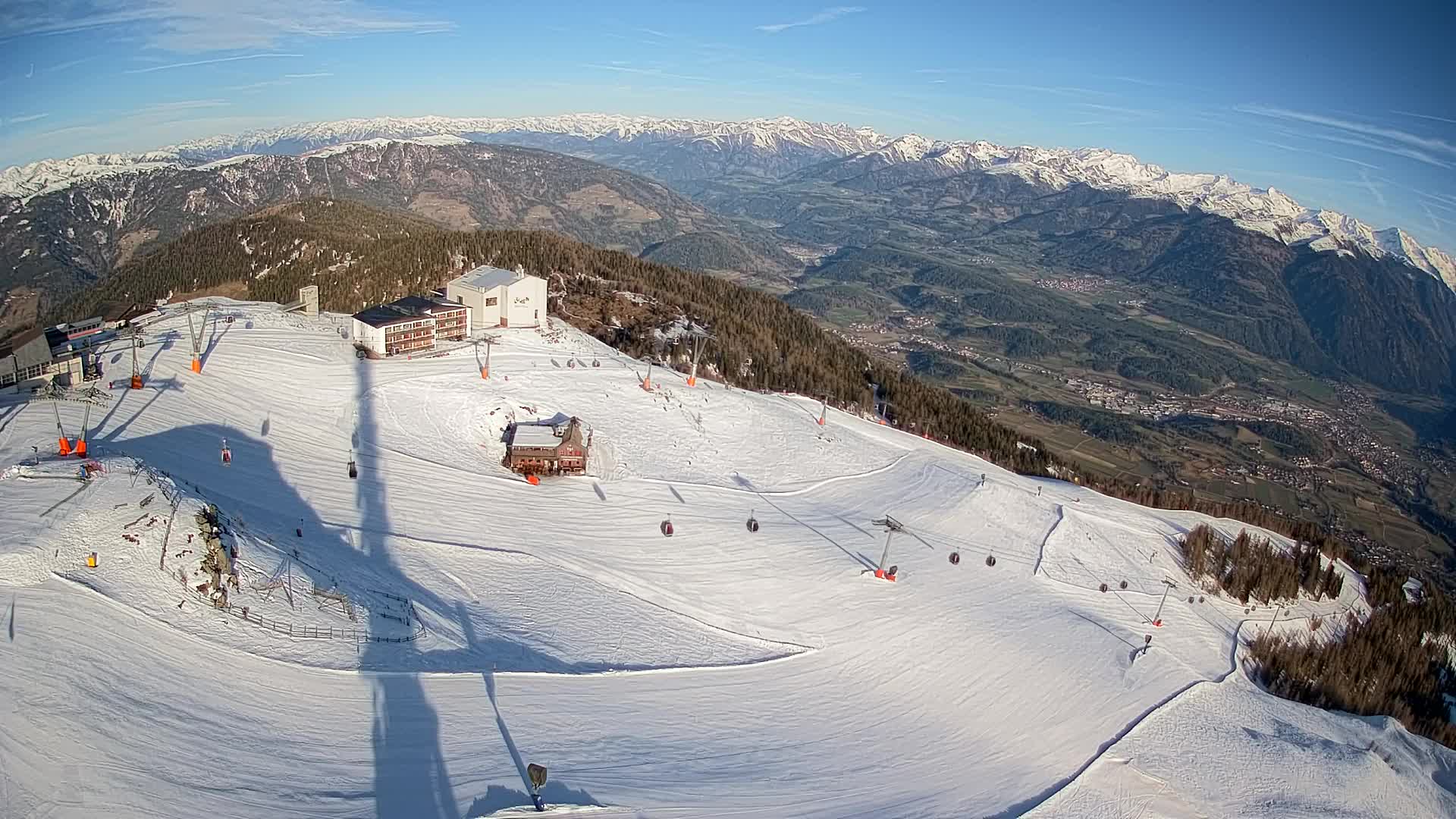 Stazione sciistica di Plan de Corones | vista su Brunico