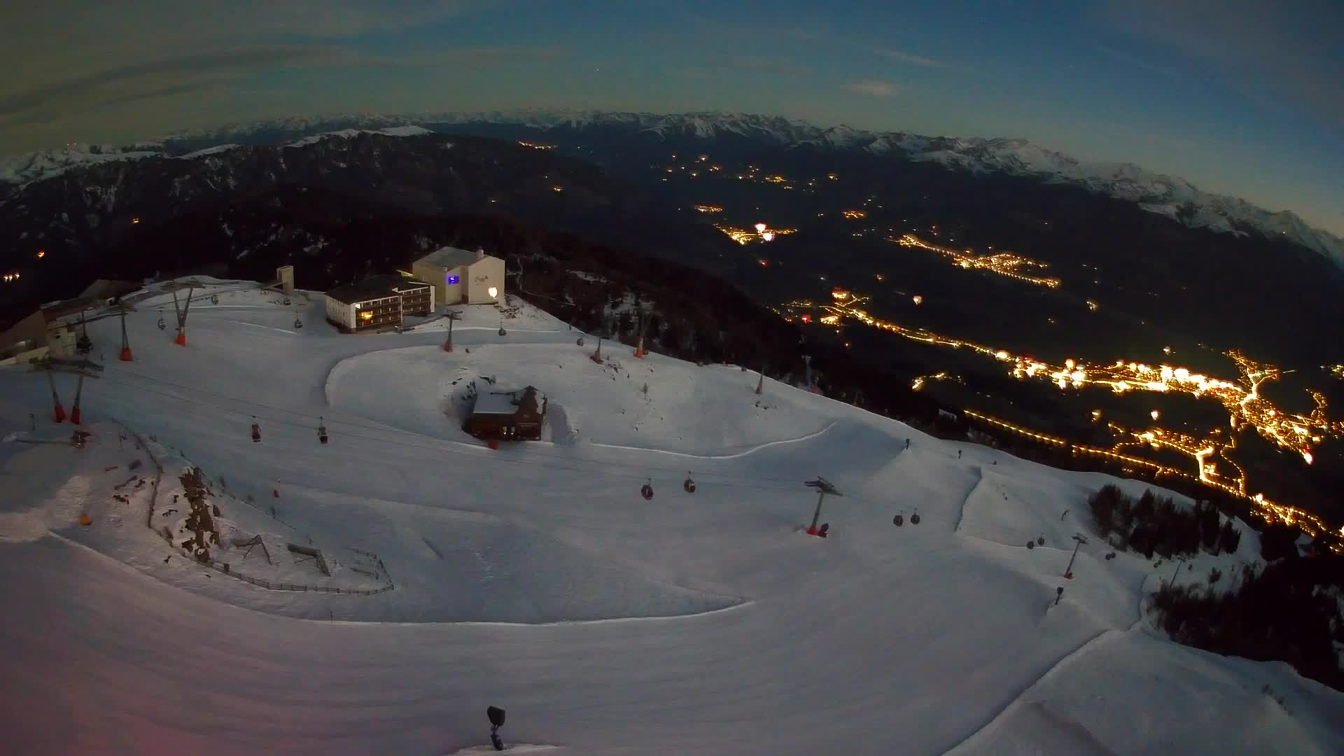 Station de ski Kronplatz sommet | vue sur Brunico
