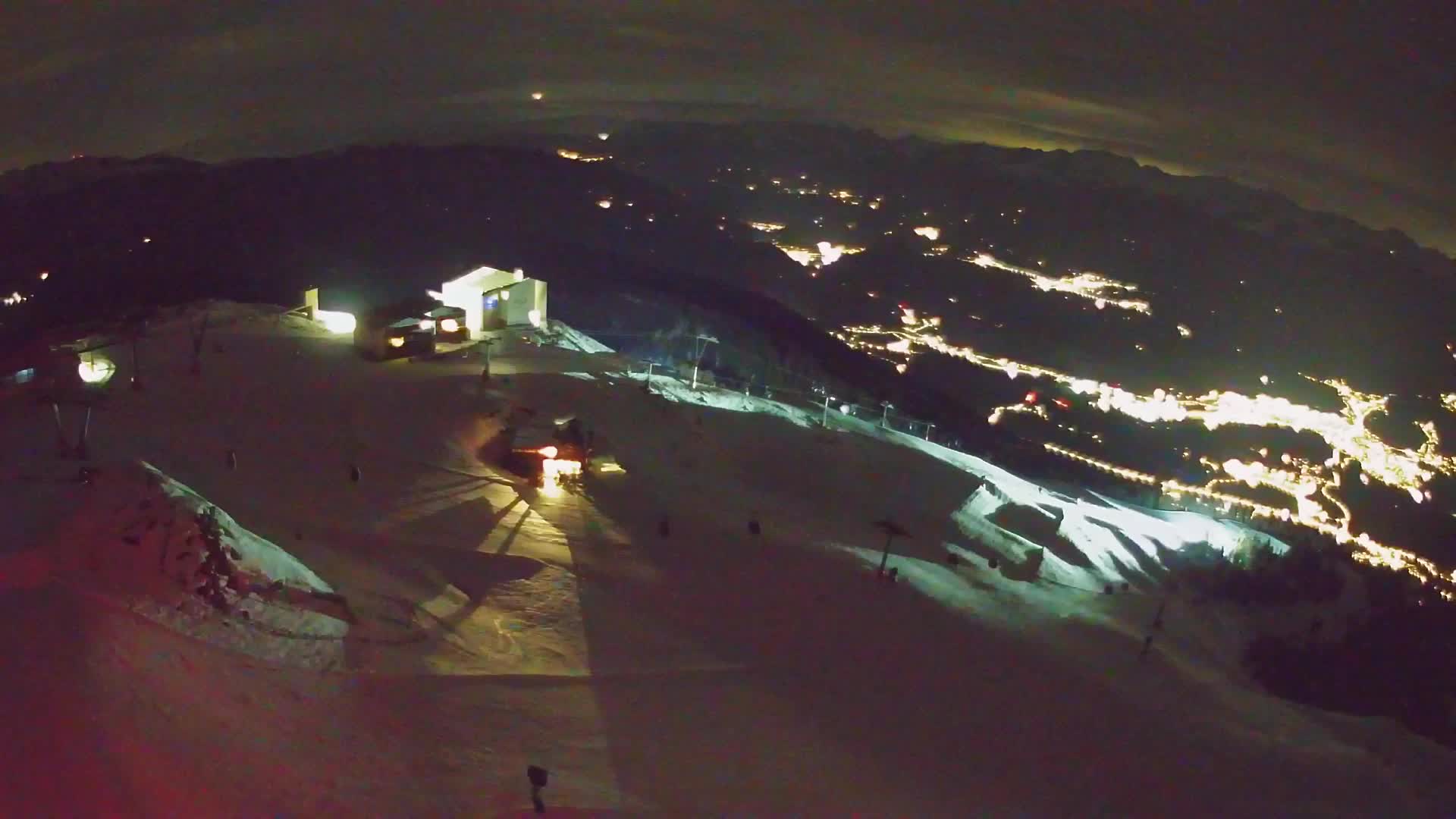 Cima estación de esquí Kronplatz | vista hacia Brunico