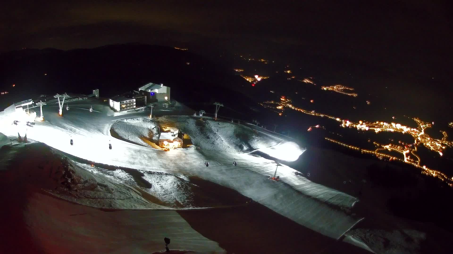 Kronplatz peak Ski resort | view to Bruneck