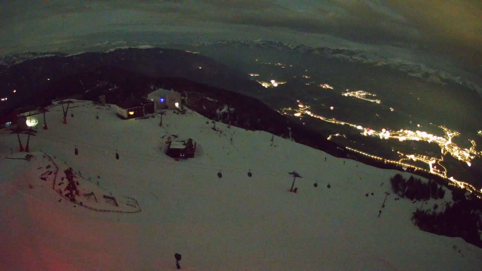 Skigebiet Kronplatz Gipfel | Blick auf Bruneck