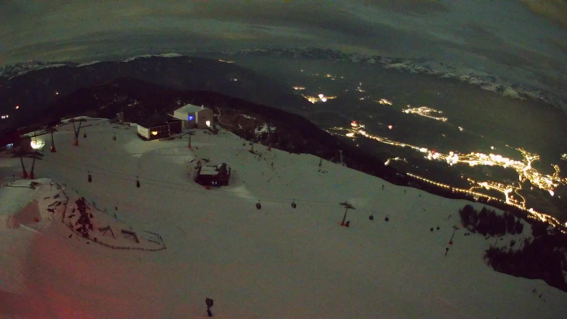 Skigebiet Kronplatz Gipfel | Blick auf Bruneck