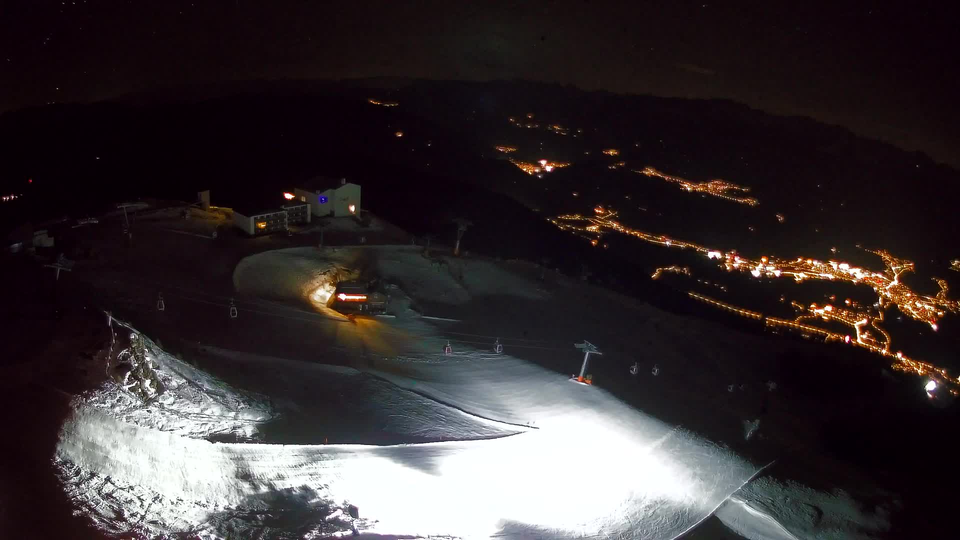 Kronplatz peak Ski resort | view to Bruneck