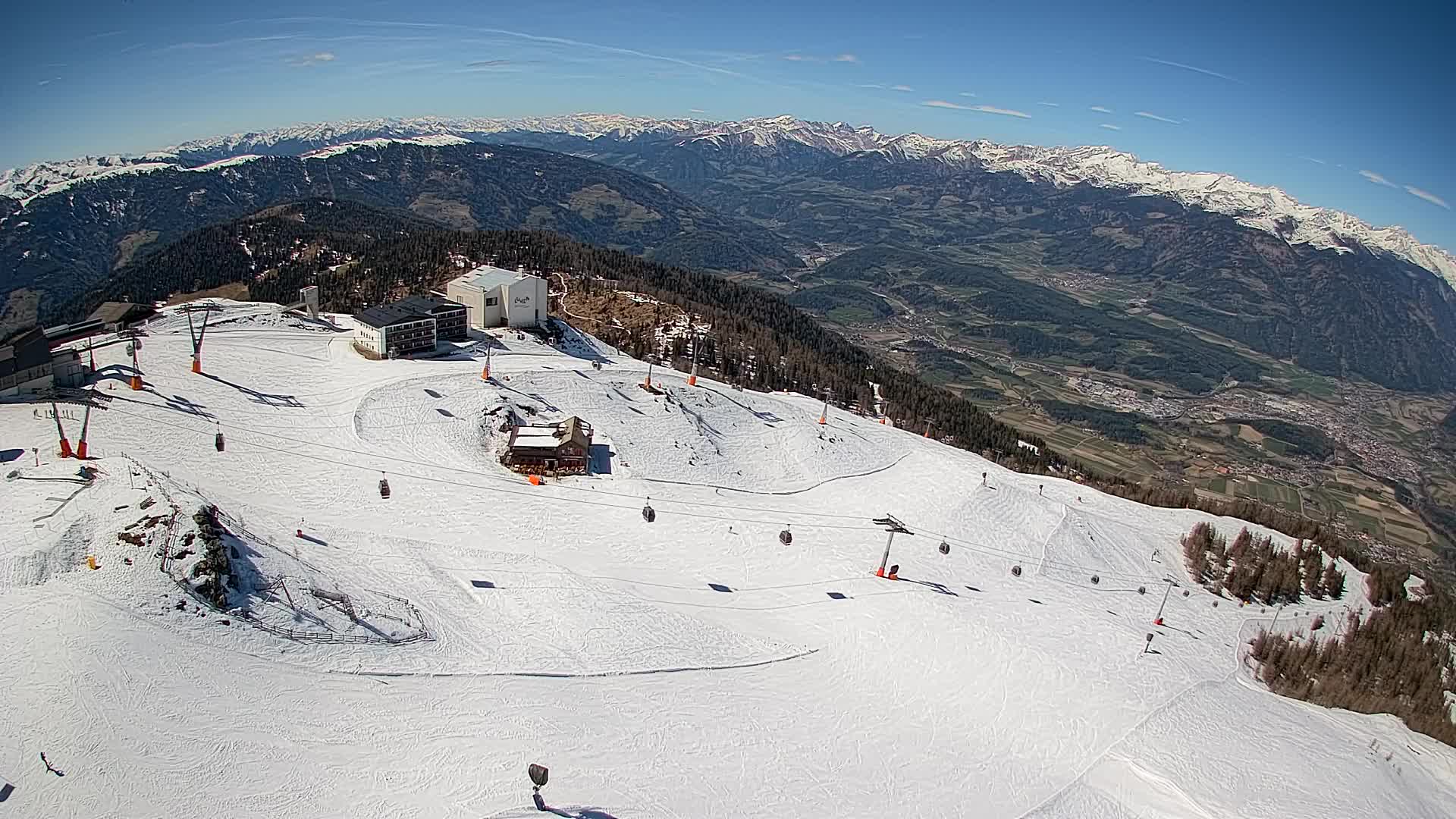 Station de ski Kronplatz sommet | vue sur Brunico