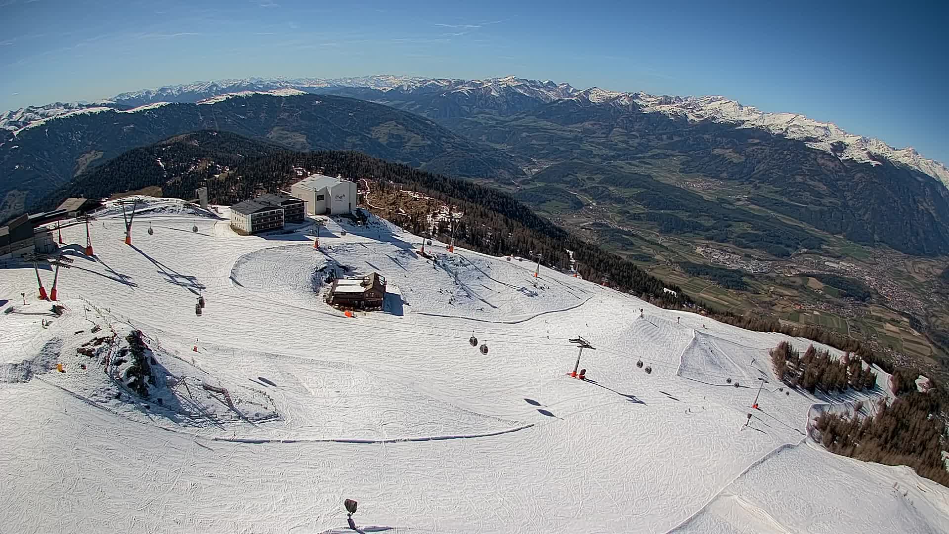 Station de ski Kronplatz sommet | vue sur Brunico