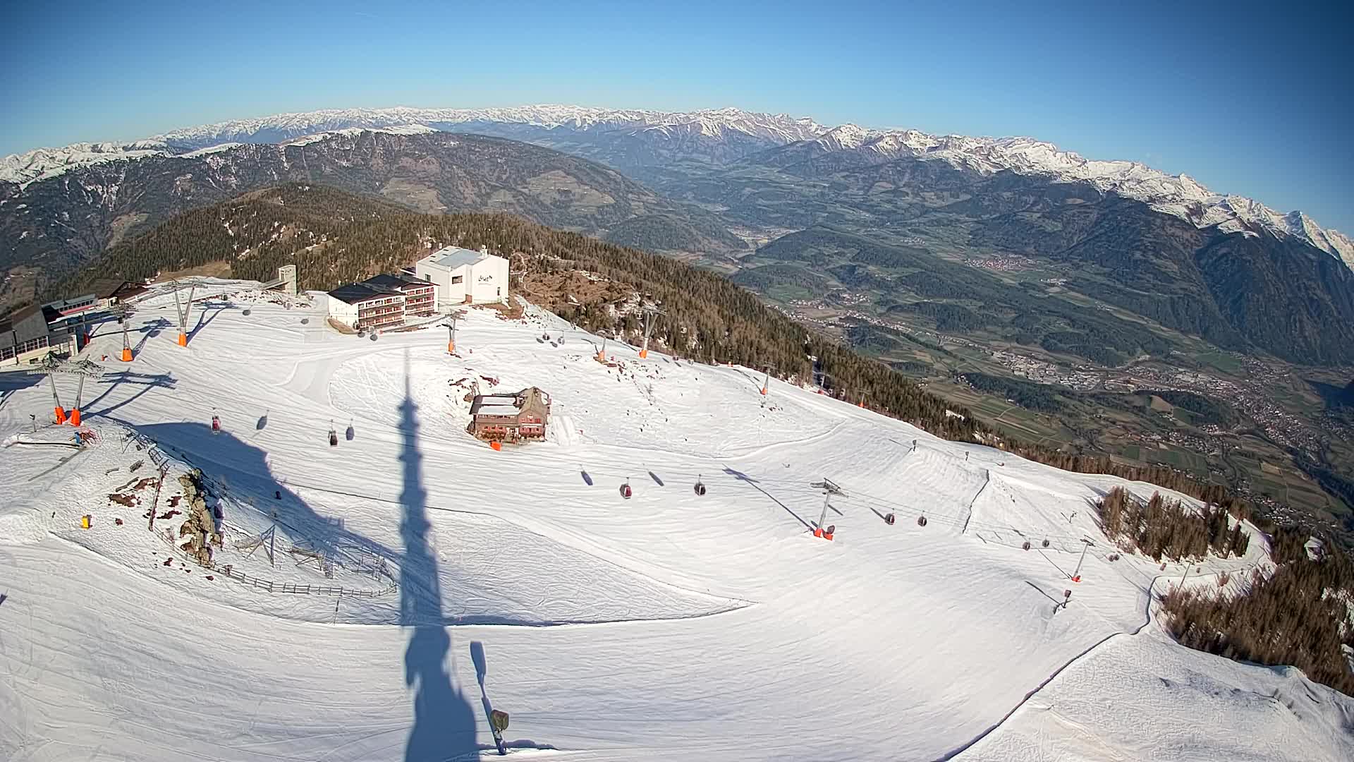 Stazione sciistica di Plan de Corones | vista su Brunico