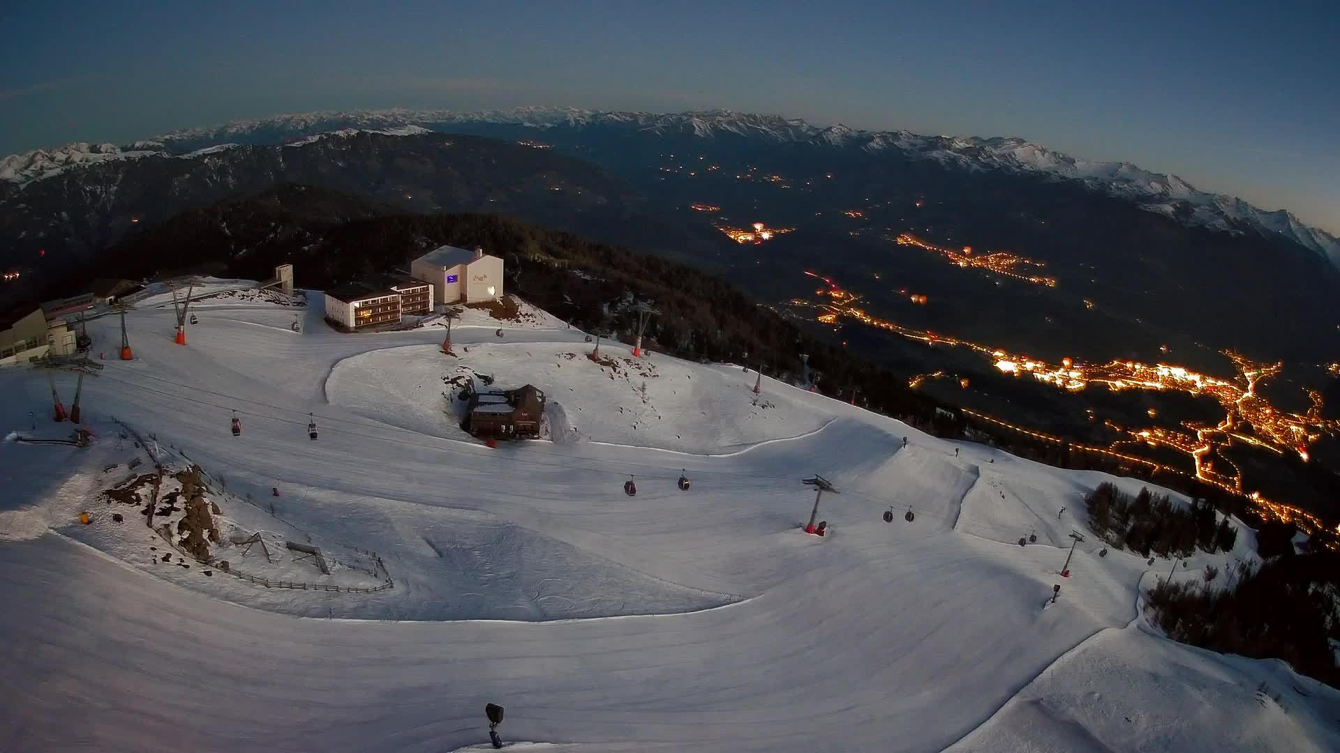 Smučišče Kronplatz – vrh | pogled na Bruneck