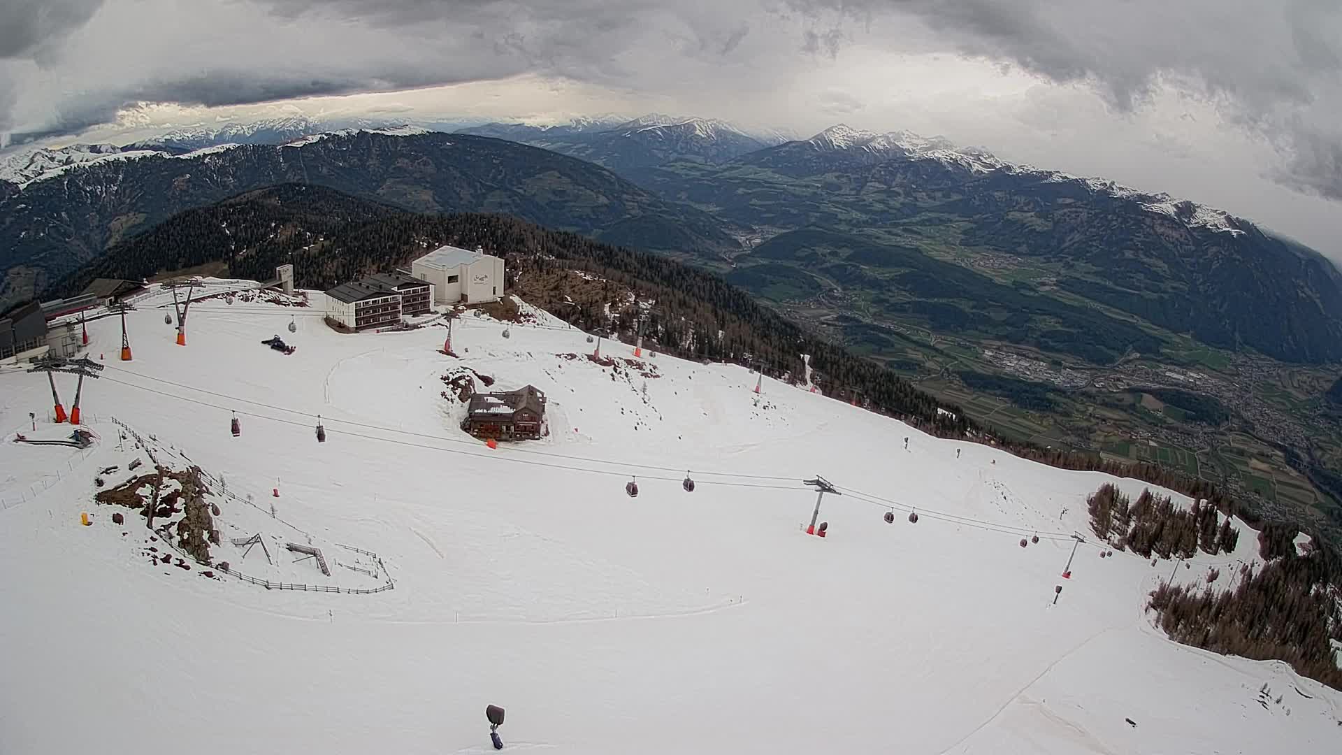 Skigebiet Kronplatz Gipfel | Blick auf Bruneck