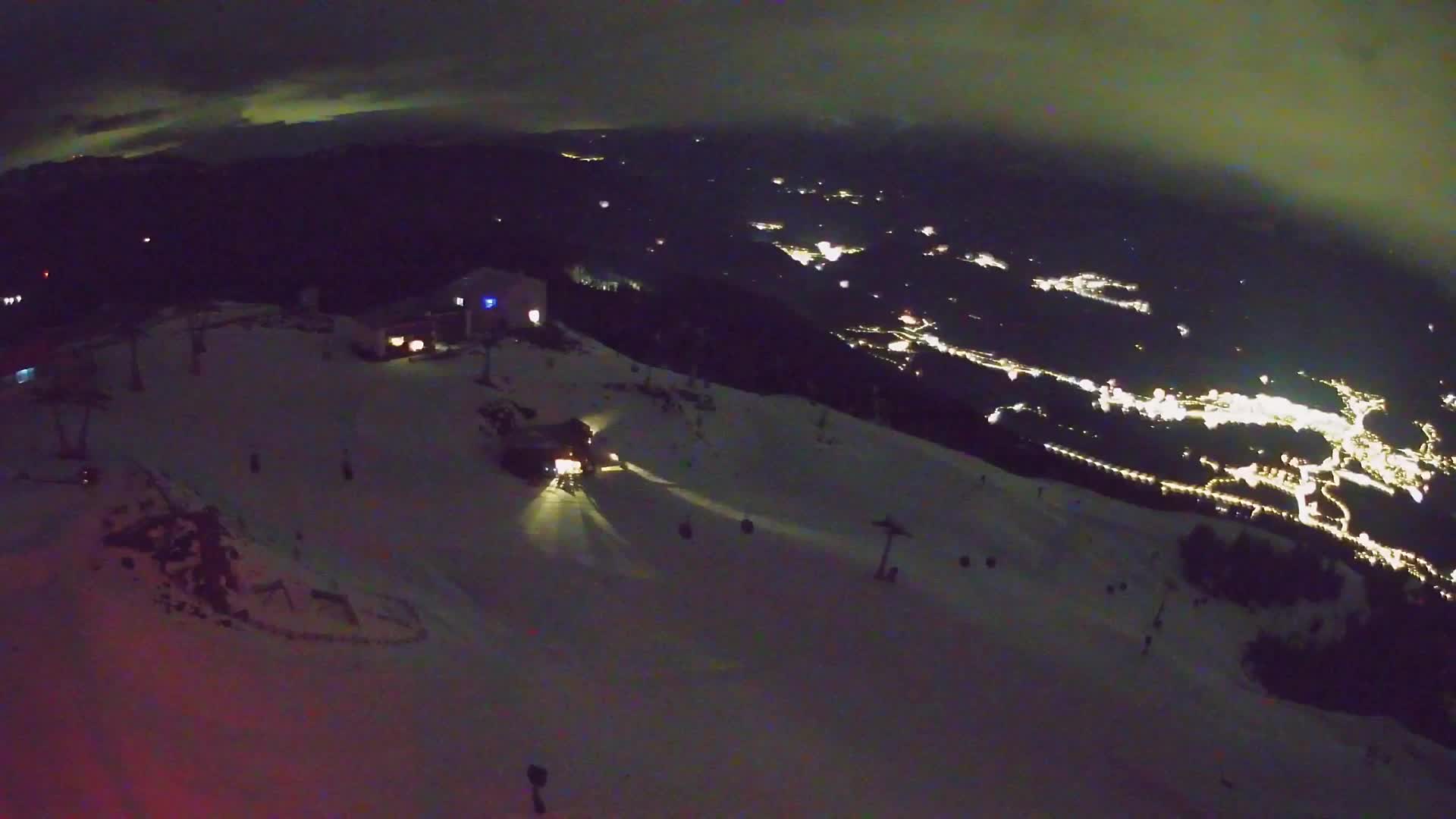 Skigebiet Kronplatz Gipfel | Blick auf Bruneck
