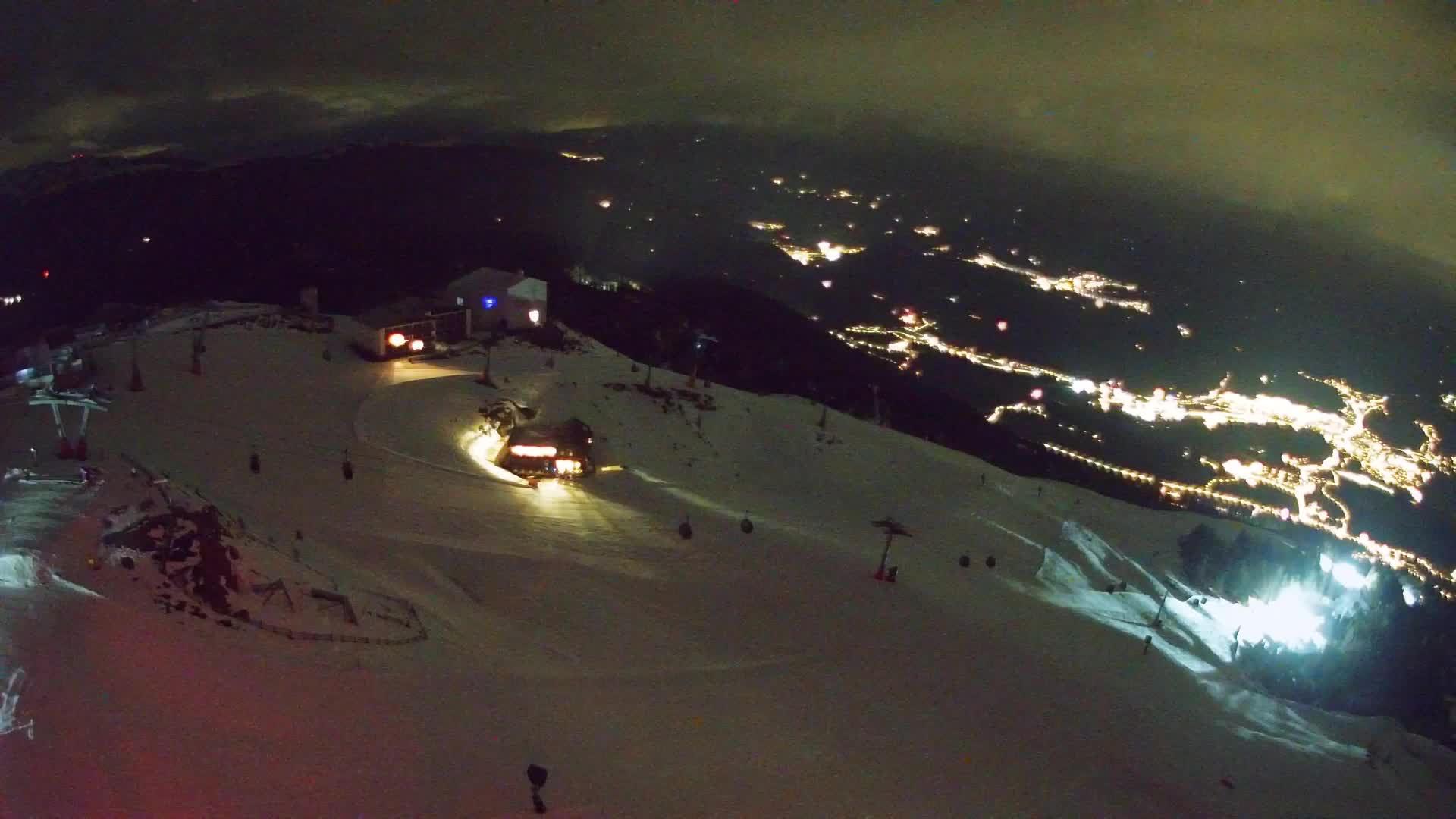 Skigebiet Kronplatz Gipfel | Blick auf Bruneck