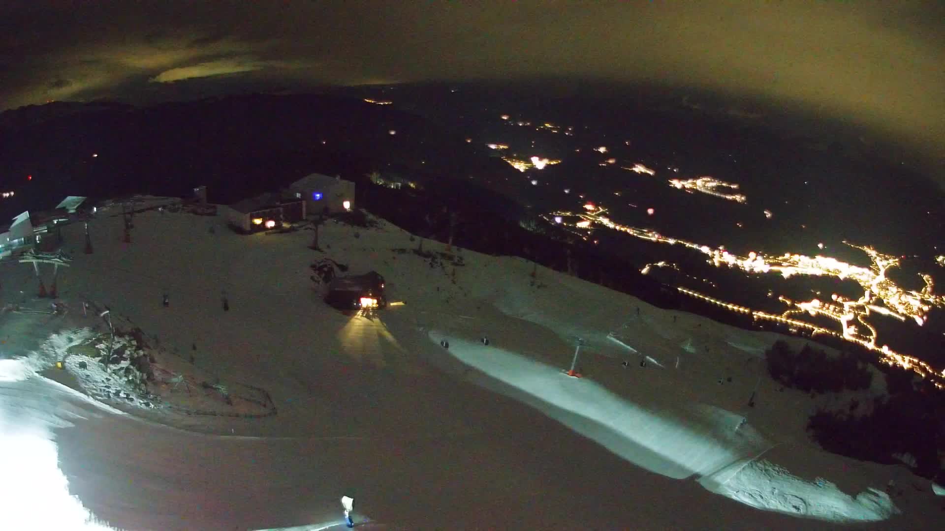 Kronplatz peak Ski resort | view to Bruneck