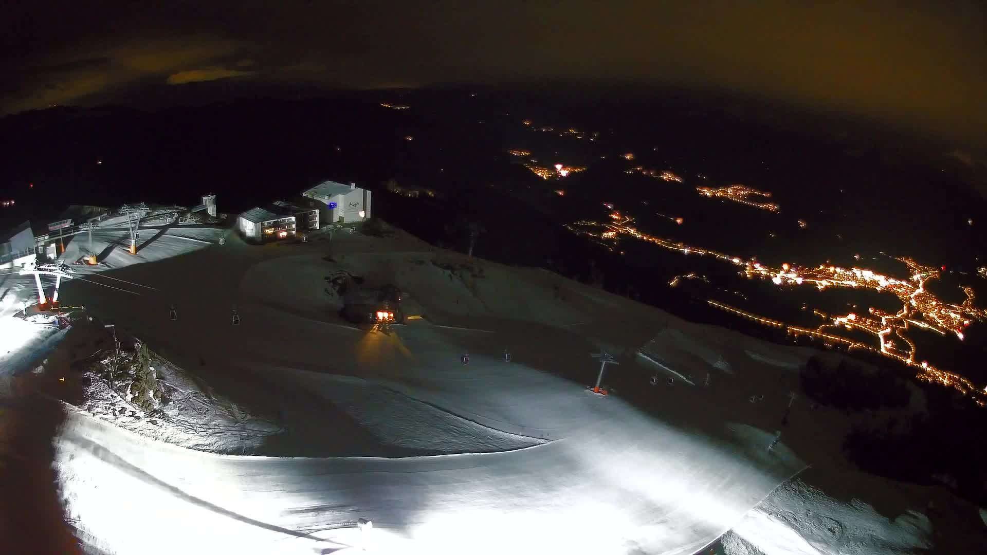 Kronplatz peak Ski resort | view to Bruneck