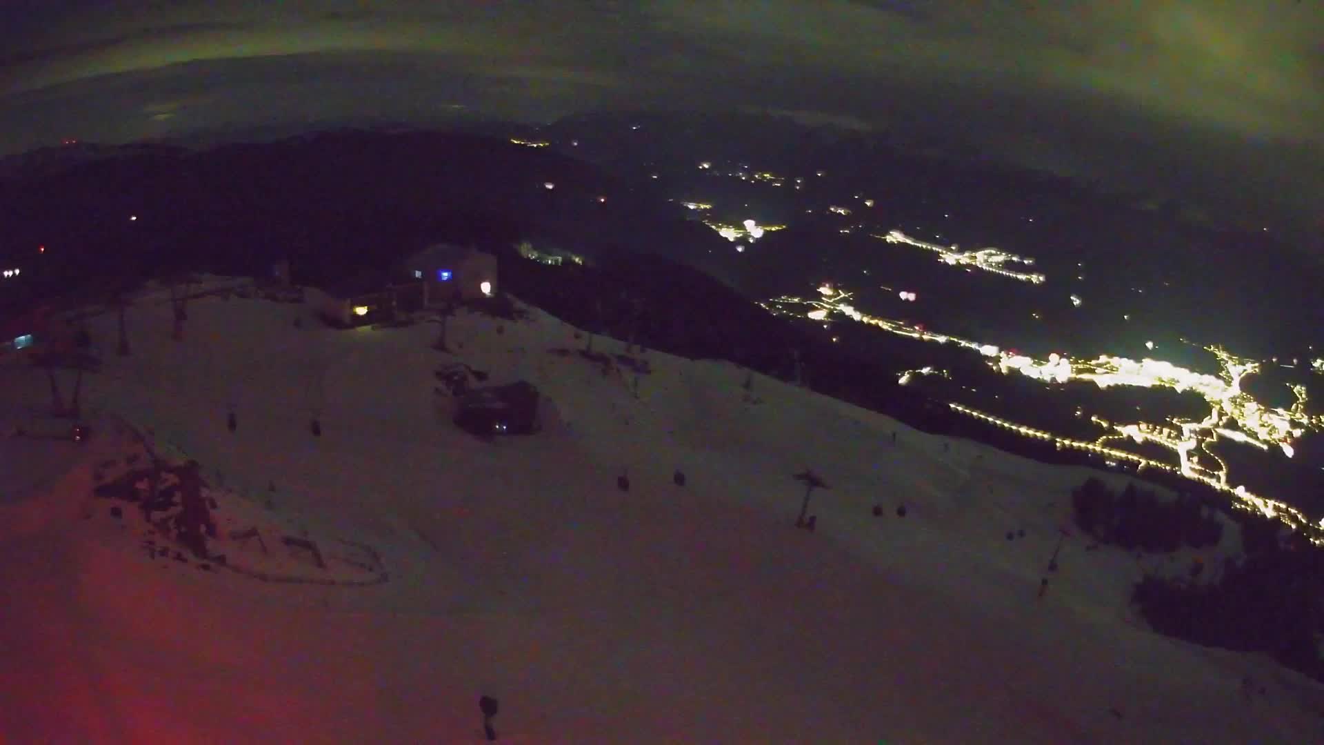 Cima estación de esquí Kronplatz | vista hacia Brunico