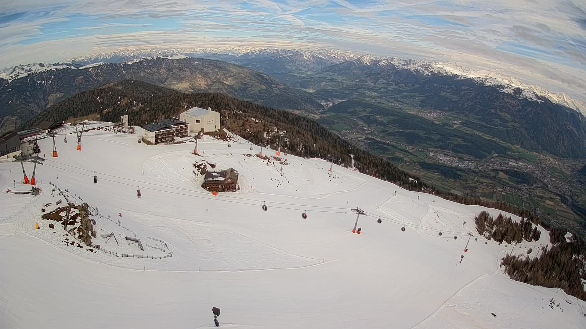 Skigebiet Kronplatz Gipfel | Blick auf Bruneck