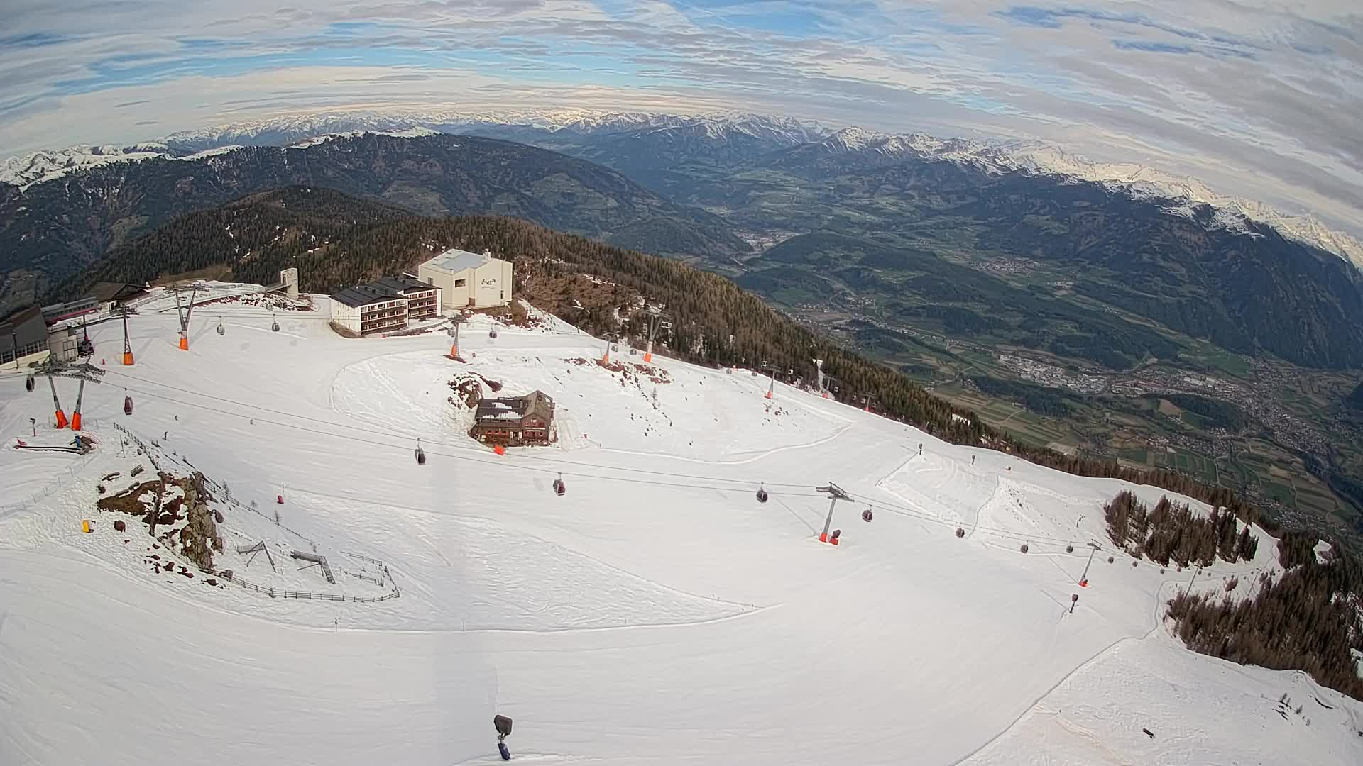 Station de ski Kronplatz sommet | vue sur Brunico