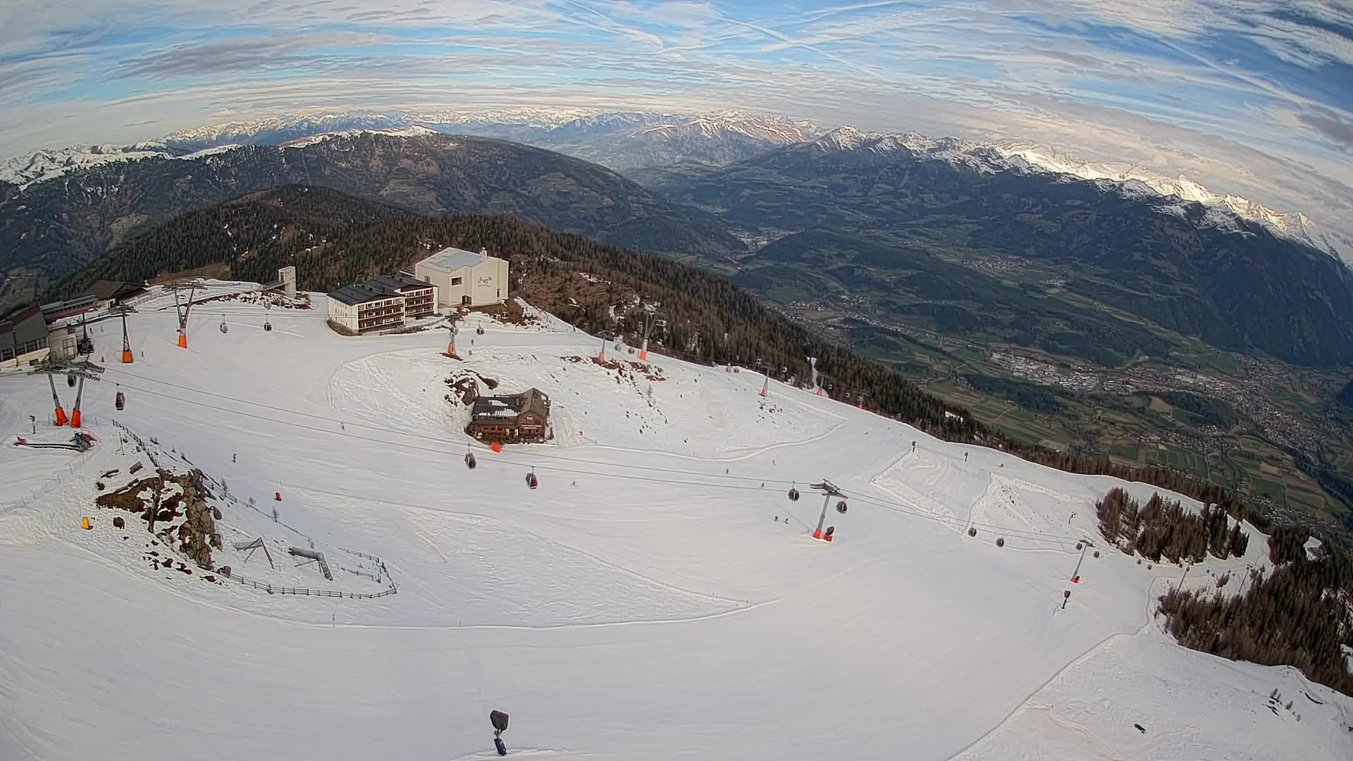 Station de ski Kronplatz sommet | vue sur Brunico
