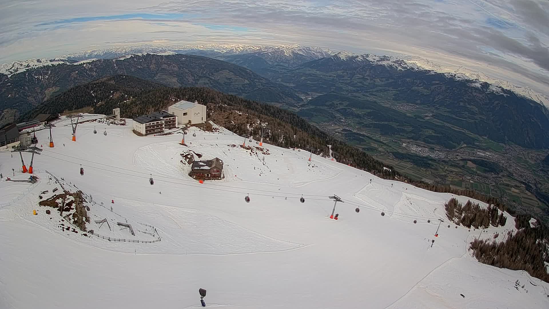 Station de ski Kronplatz sommet | vue sur Brunico
