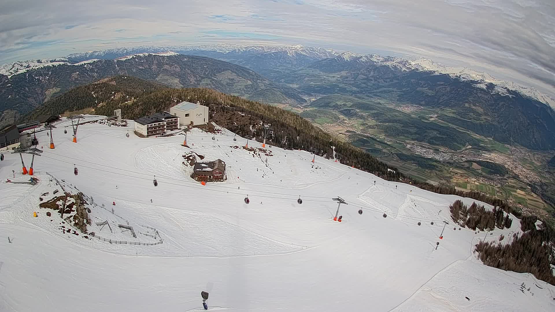 Smučišče Kronplatz – vrh | pogled na Bruneck