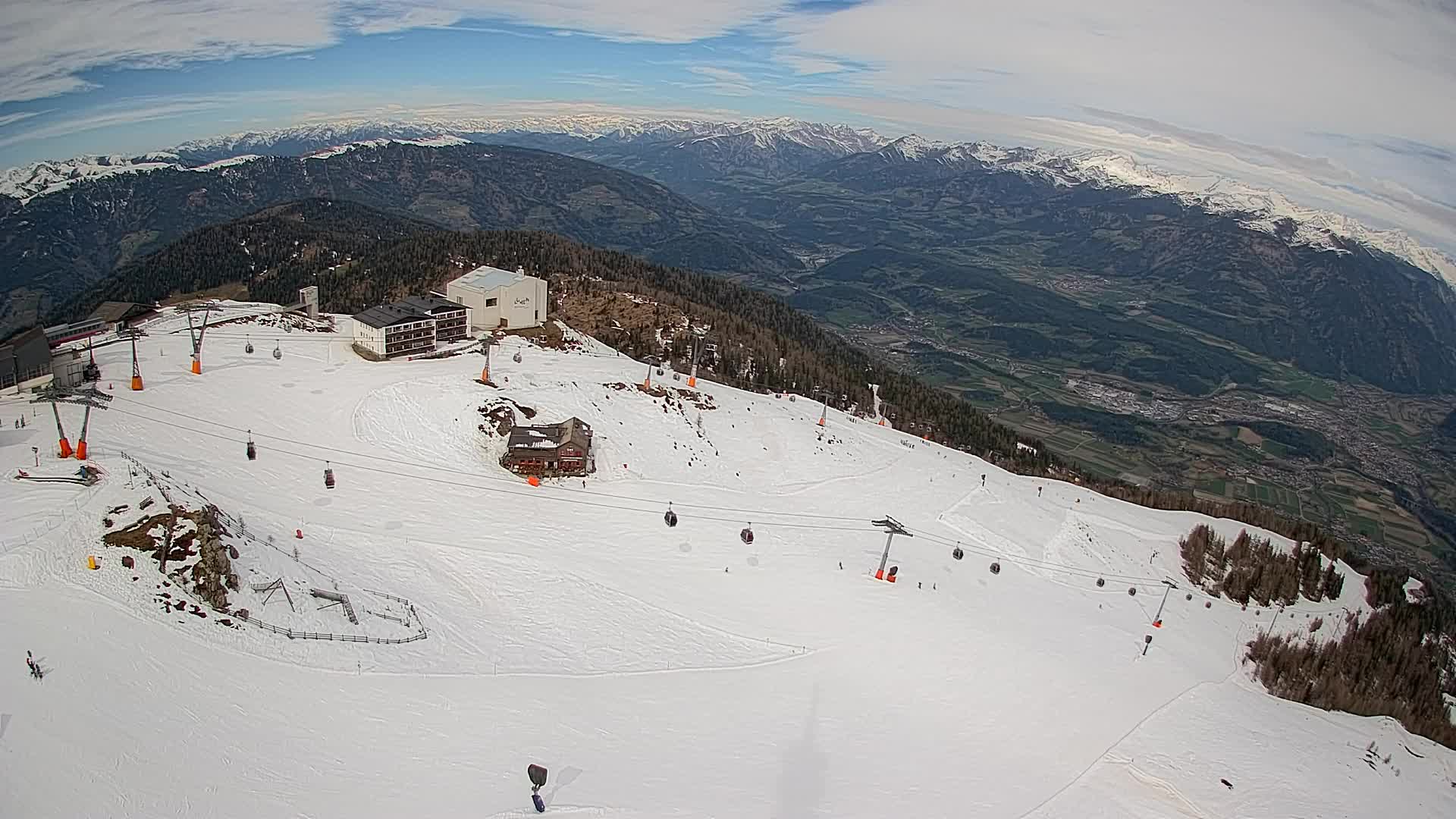 Station de ski Kronplatz sommet | vue sur Brunico