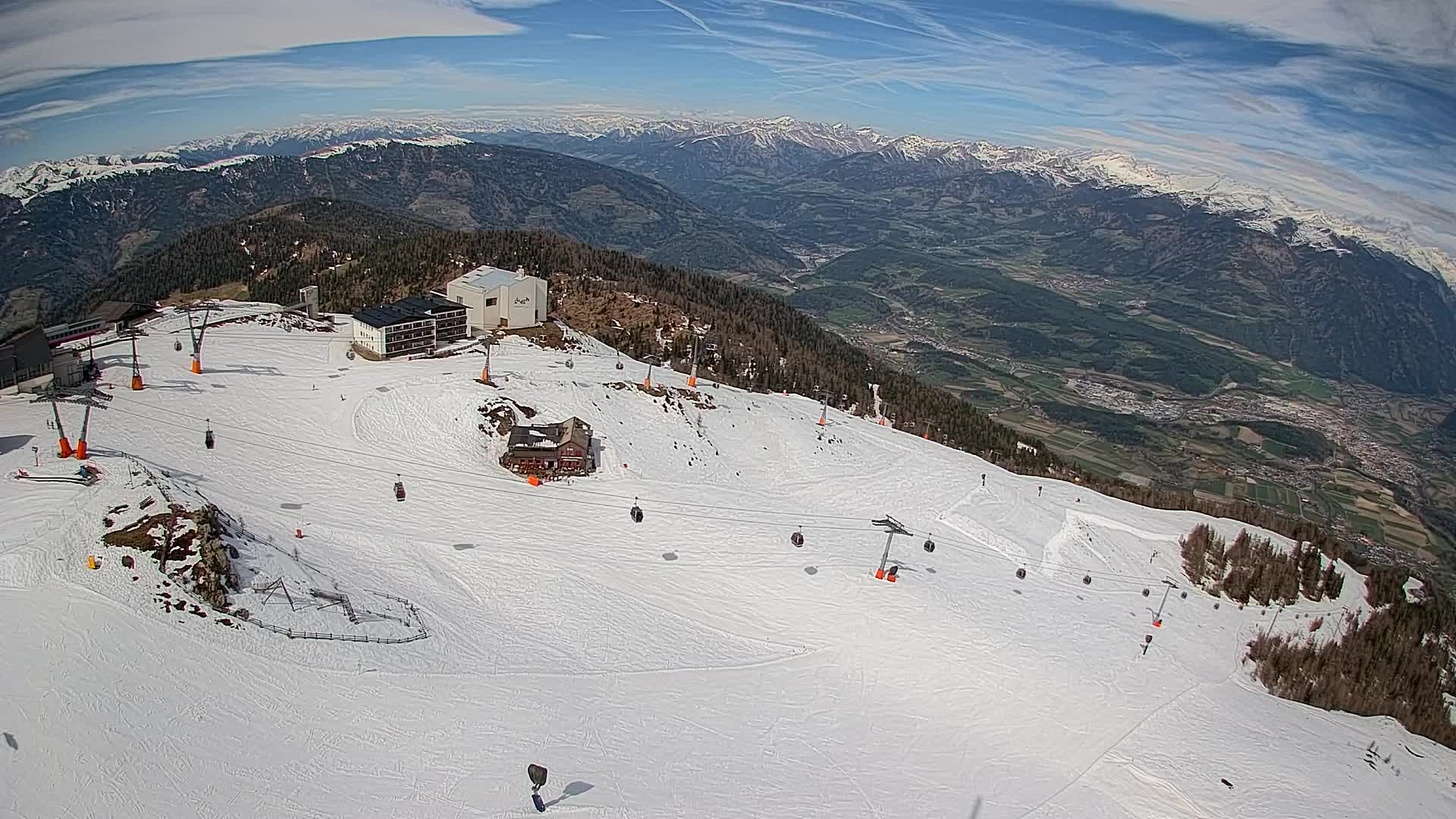 Station de ski Kronplatz sommet | vue sur Brunico