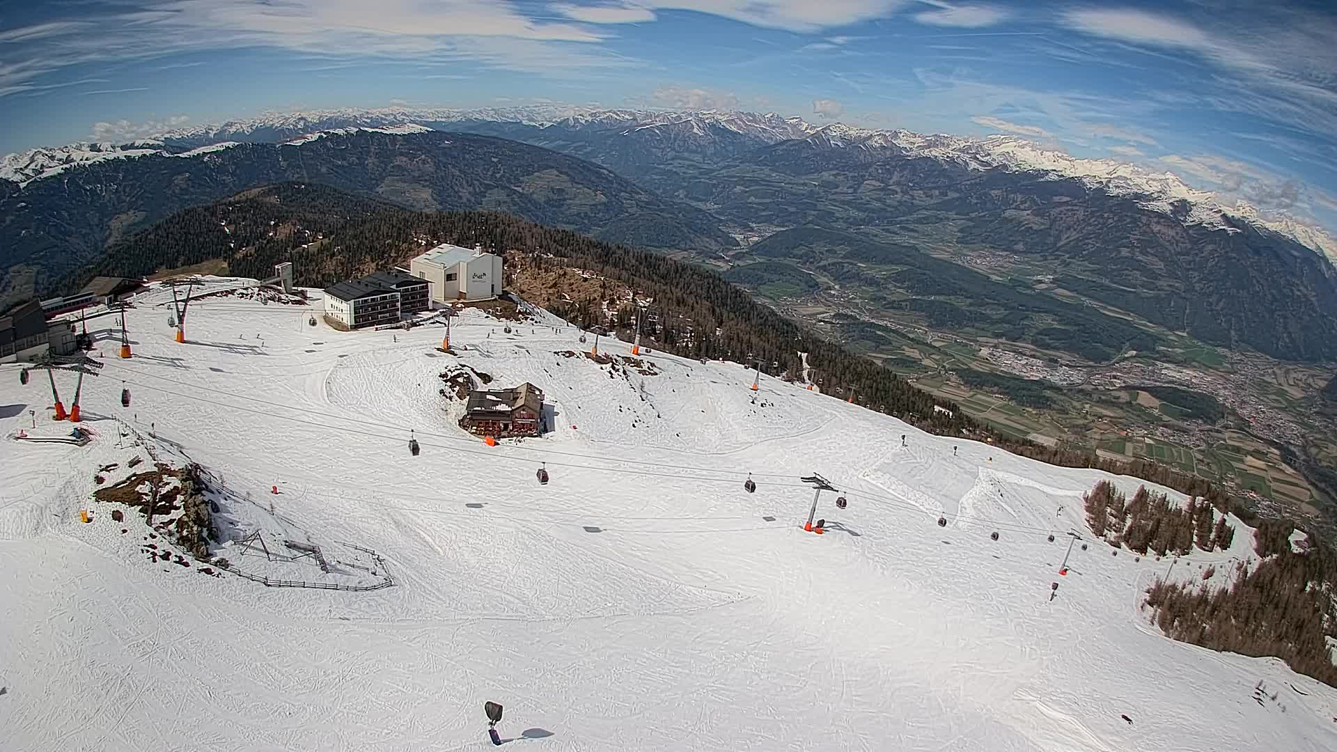 Skigebiet Kronplatz Gipfel | Blick auf Bruneck