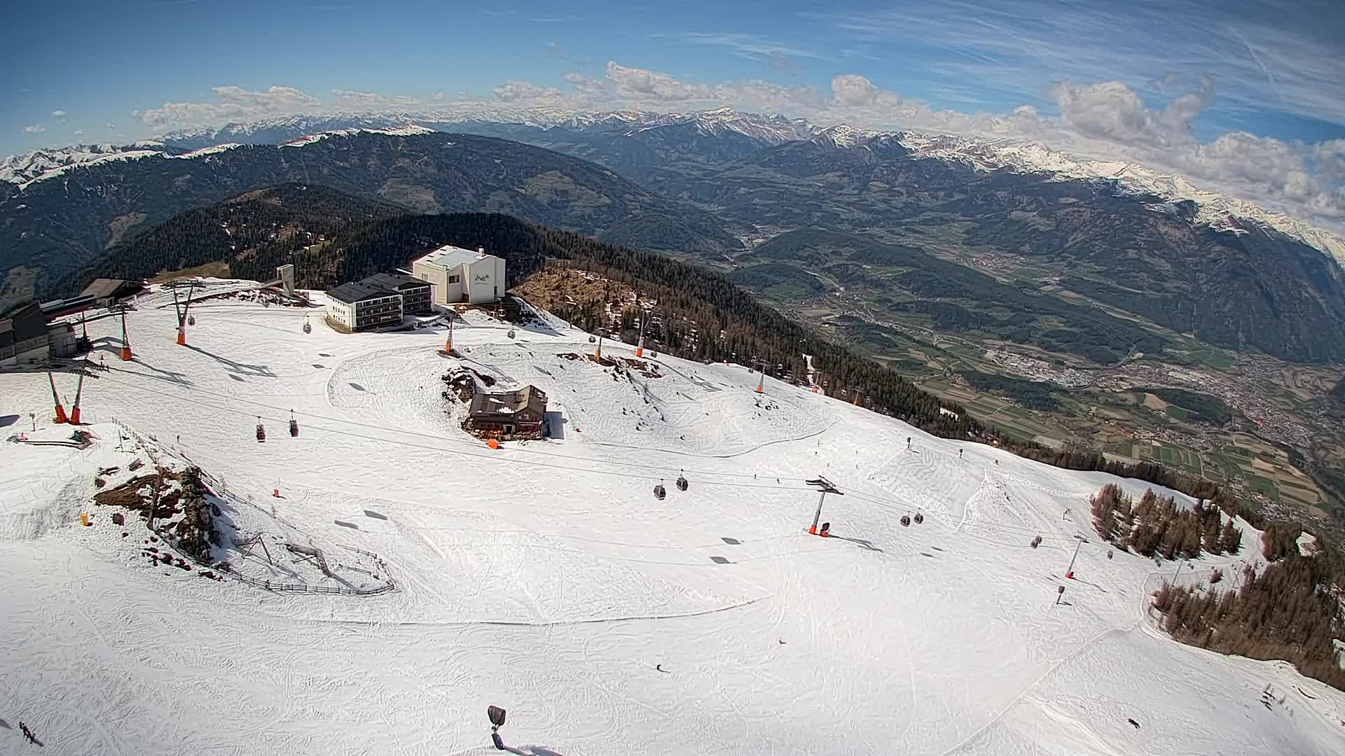 Station de ski Kronplatz sommet | vue sur Brunico