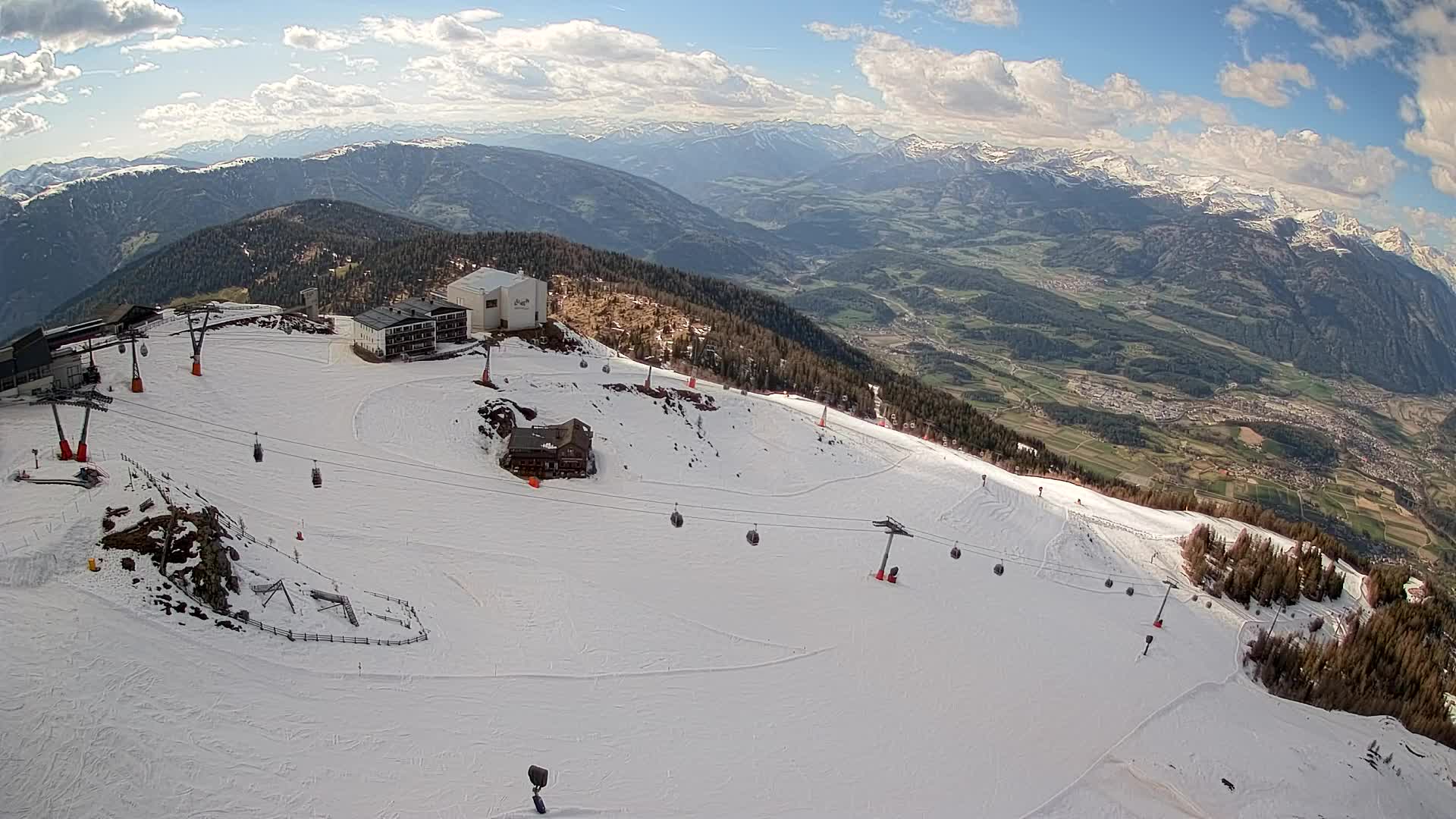 Station de ski Kronplatz sommet | vue sur Brunico