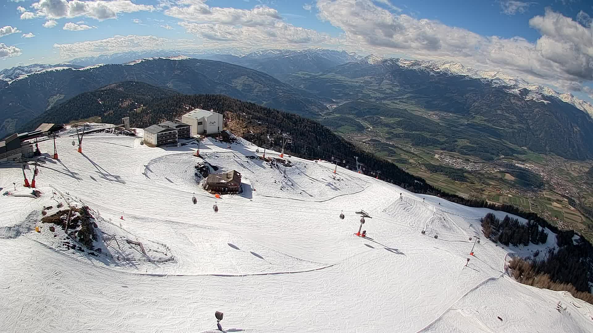 Kronplatz peak Ski resort | view to Bruneck