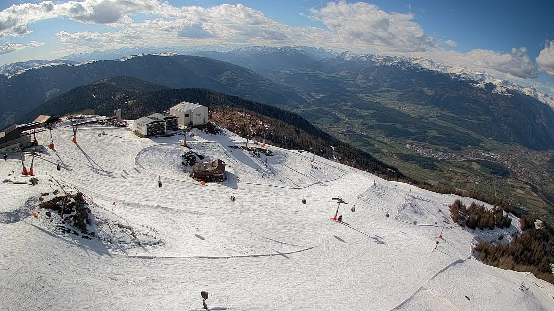 Kronplatz peak Ski resort | view to Bruneck