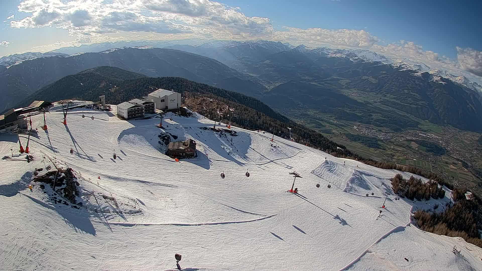 Kronplatz peak Ski resort | view to Bruneck