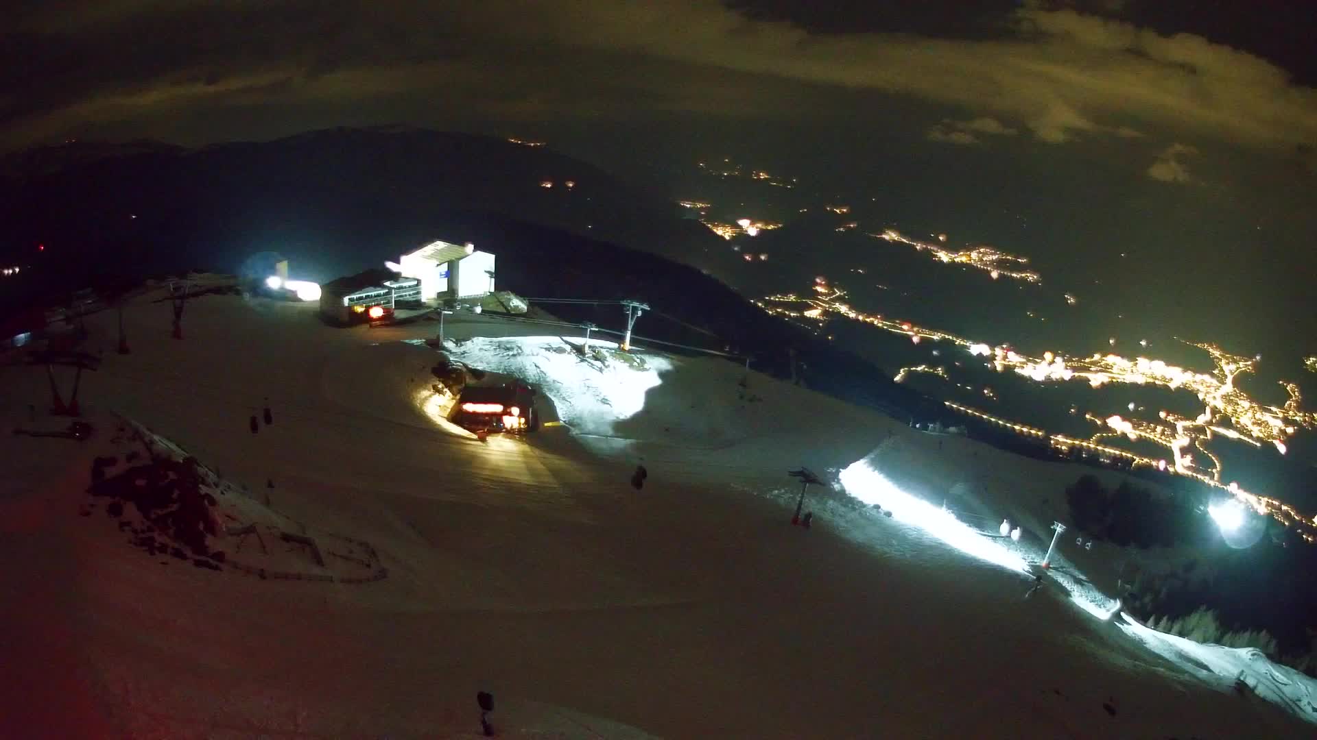 Kronplatz peak Ski resort | view to Bruneck
