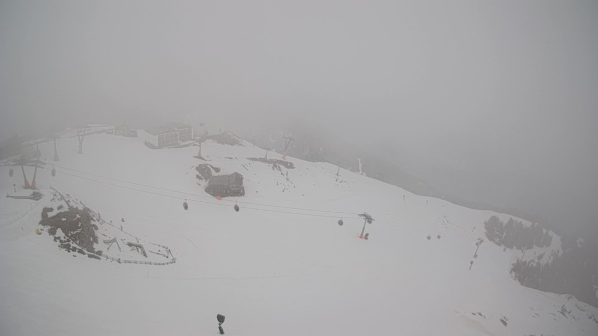 Cima estación de esquí Kronplatz | vista hacia Brunico