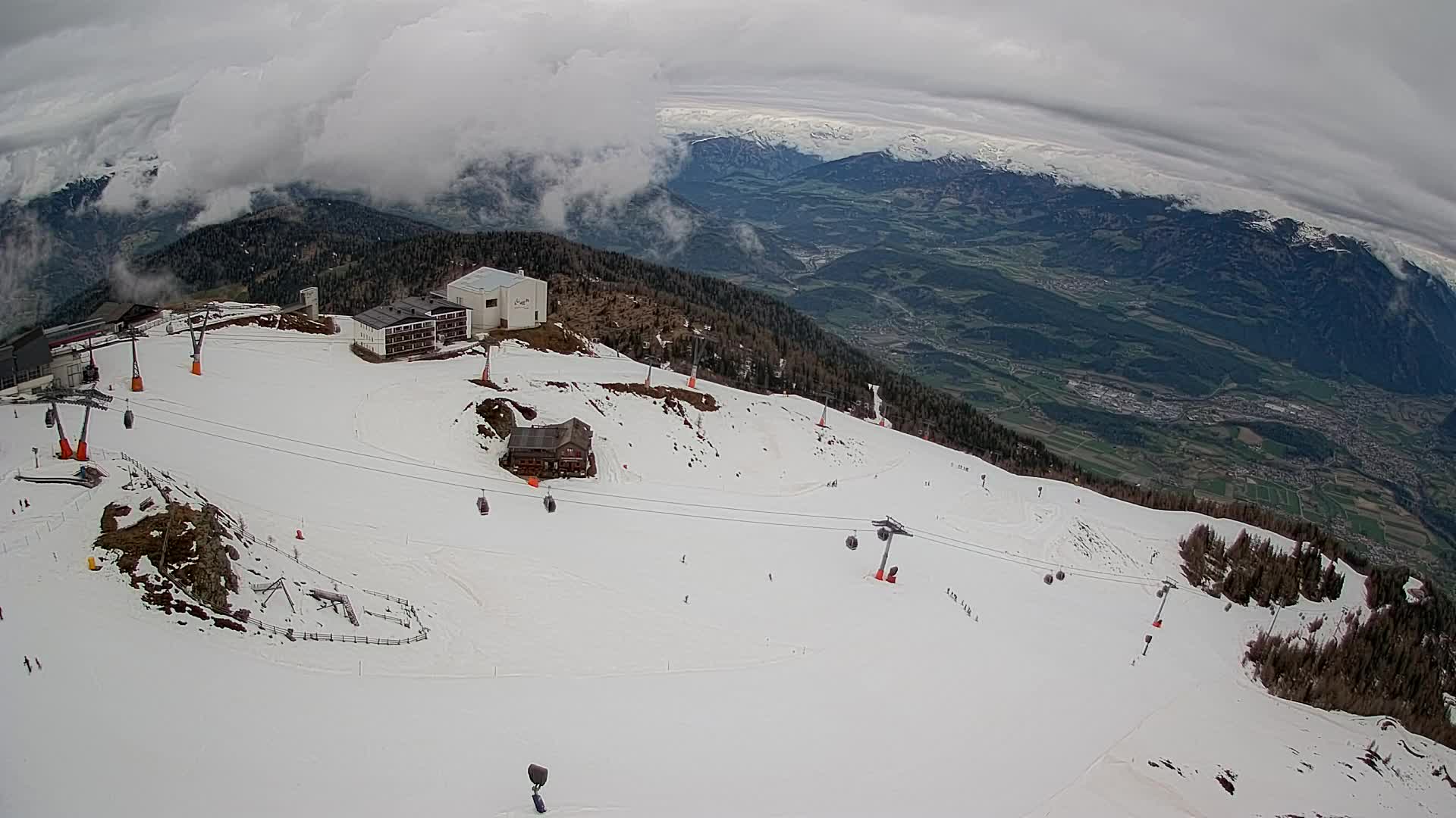 Skigebiet Kronplatz Gipfel | Blick auf Bruneck