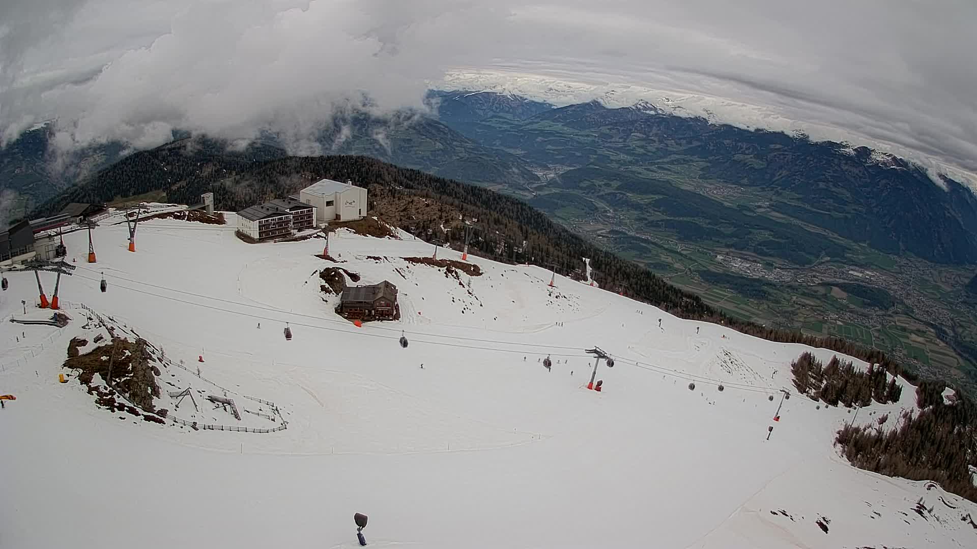 Station de ski Kronplatz sommet | vue sur Brunico