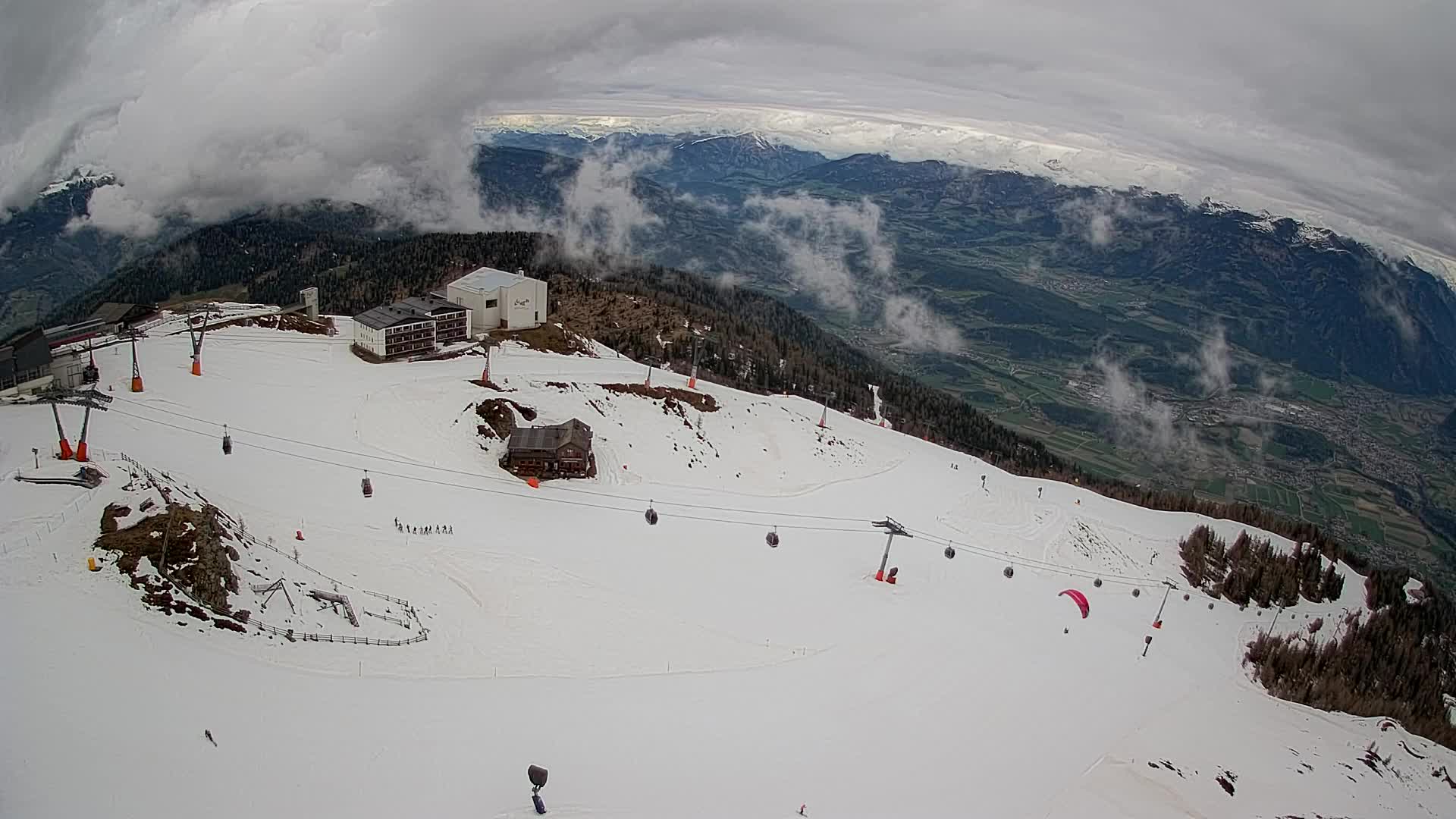 Skigebiet Kronplatz Gipfel | Blick auf Bruneck