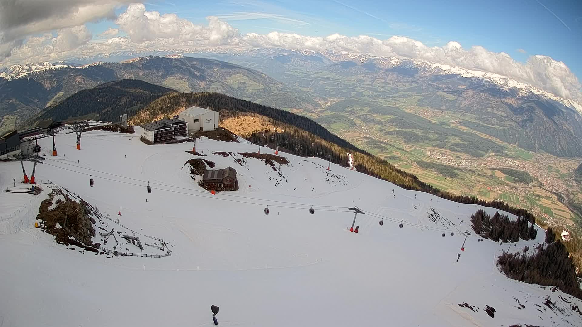 Stazione sciistica di Plan de Corones | vista su Brunico