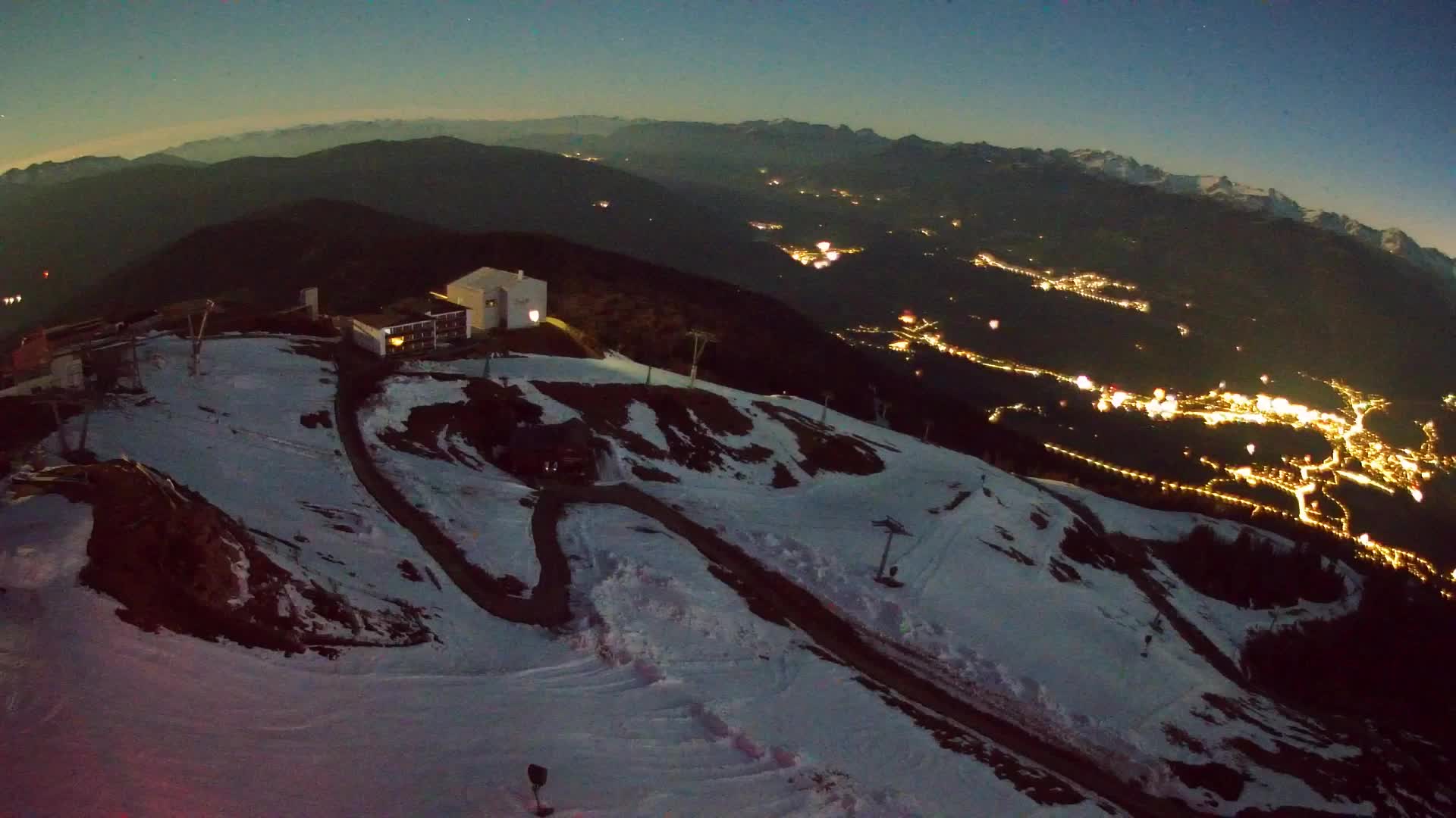 Skigebiet Kronplatz Gipfel | Blick auf Bruneck