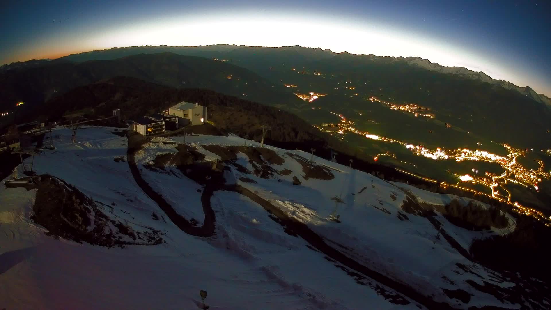 Stazione sciistica di Plan de Corones | vista su Brunico