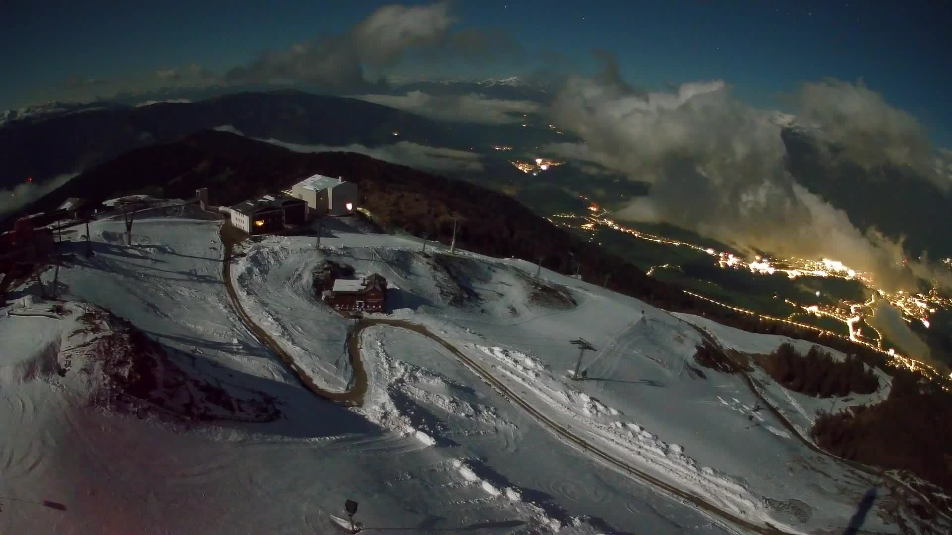 Station de ski Kronplatz sommet | vue sur Brunico