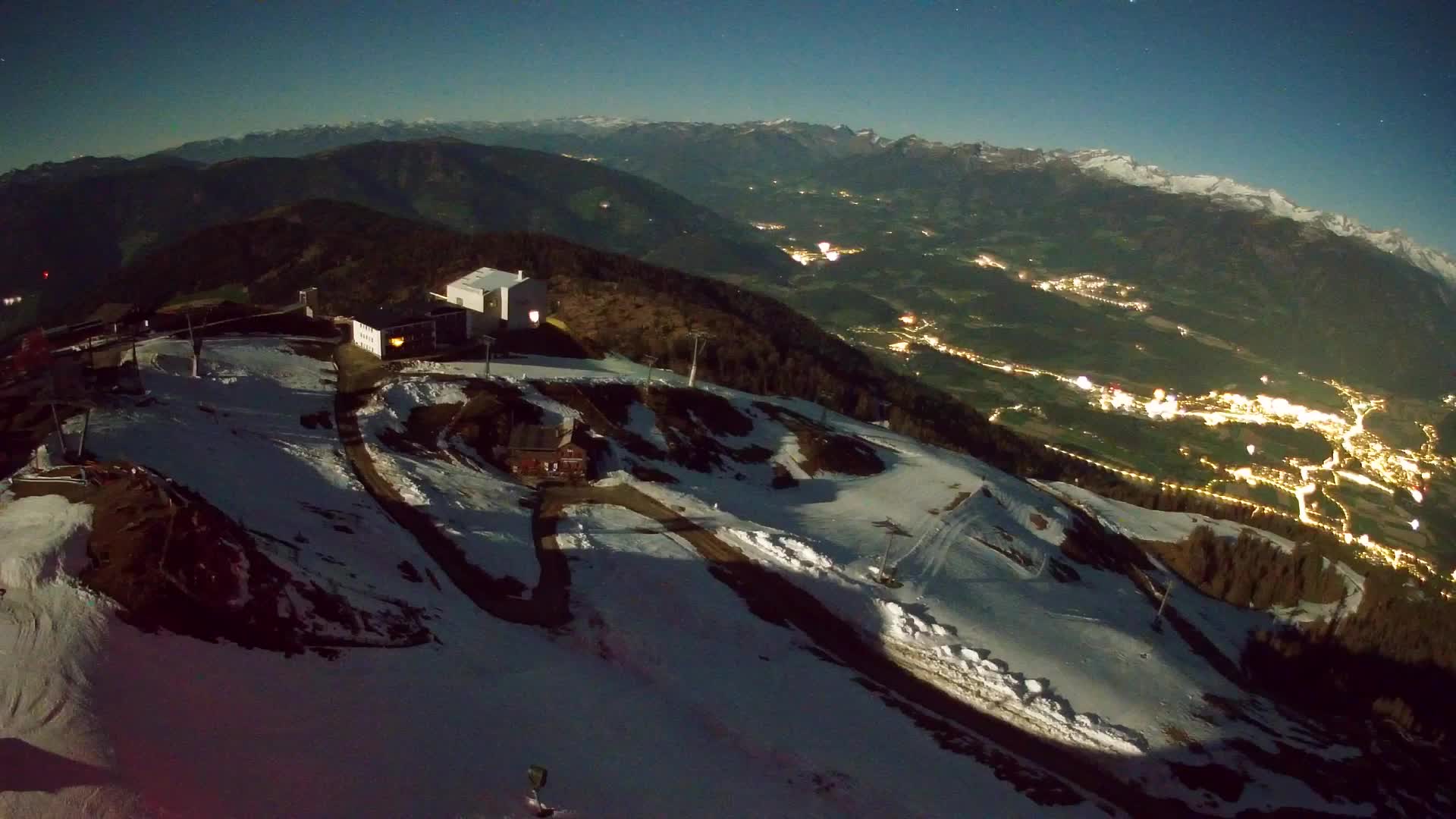 Kronplatz peak Ski resort | view to Bruneck