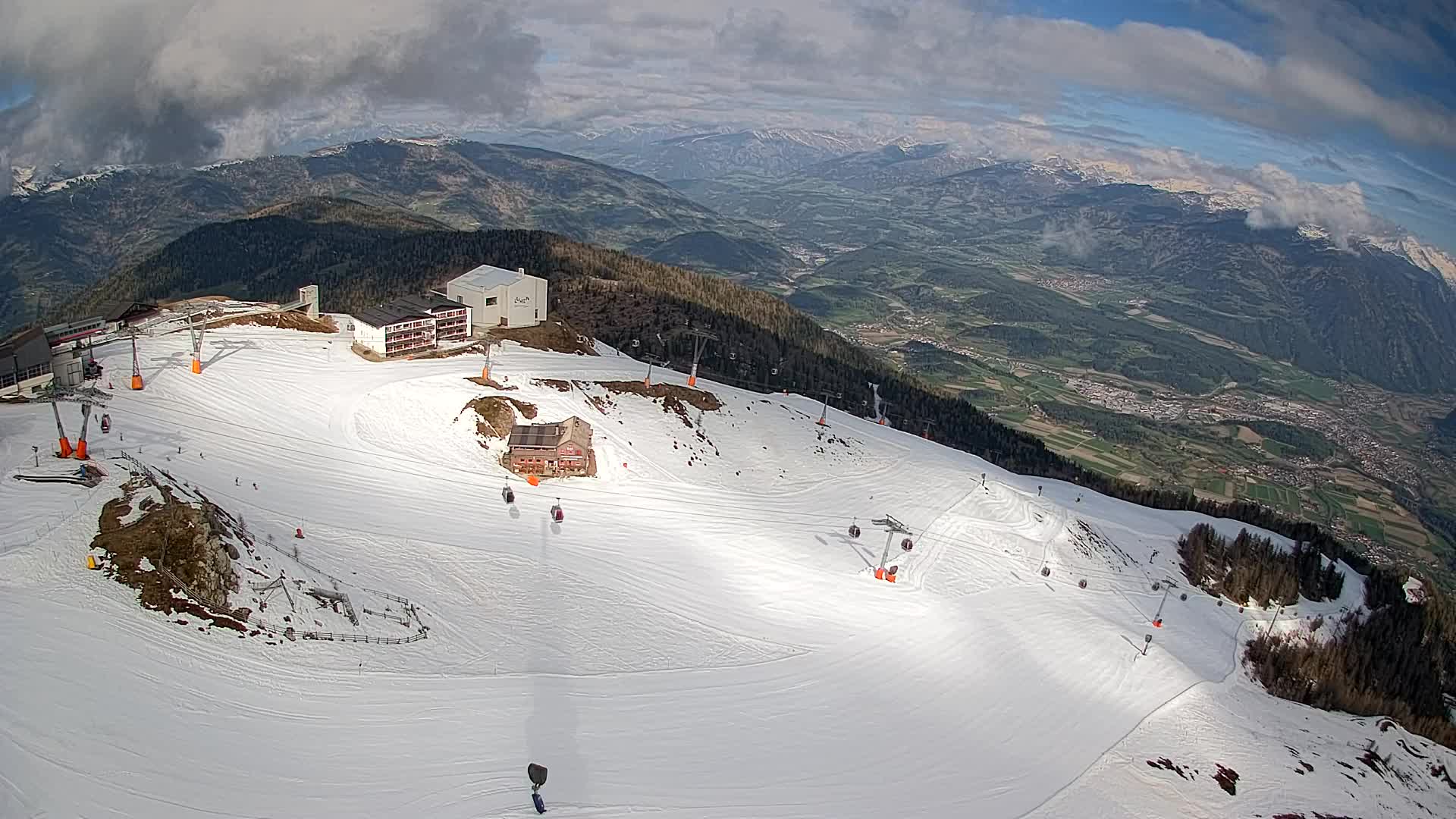 Skigebiet Kronplatz Gipfel | Blick auf Bruneck